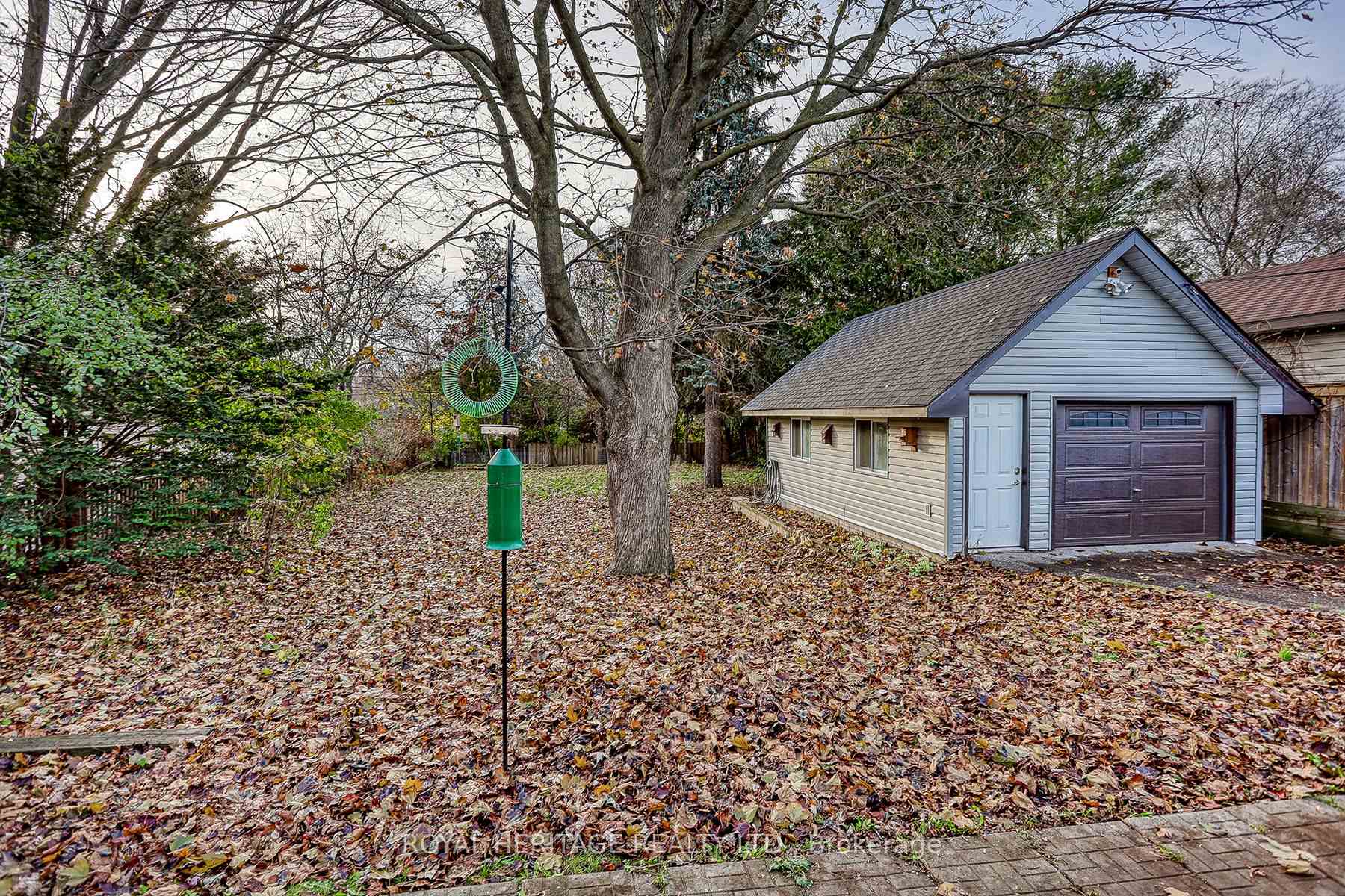 Photo 23 of 206 Craydon Road, Whitby, Downtown Whitby — HOMEH