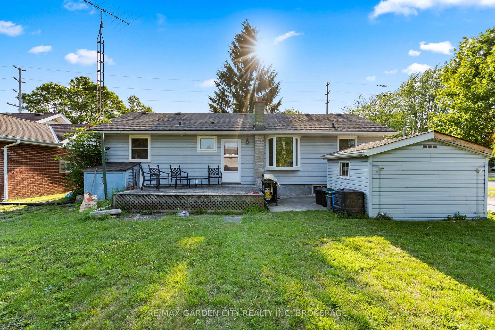 Photo 29 of 304 First Avenue, Welland, N. Welland — HOMEH
