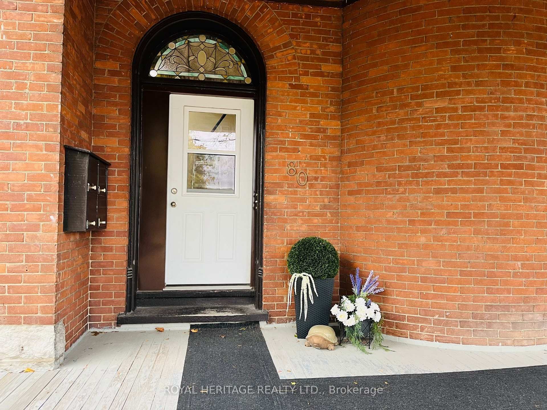 Photo 3 of Unit 2, 80 Bridge Street W, Belleville, Belleville Ward — HOMEH