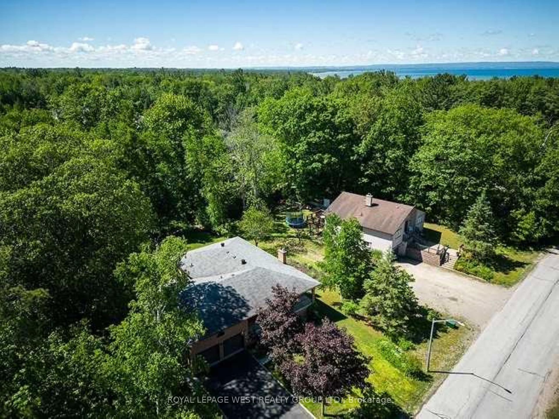 Photo 2 of 13 Sunward Drive, Wasaga Beach — HOMEH