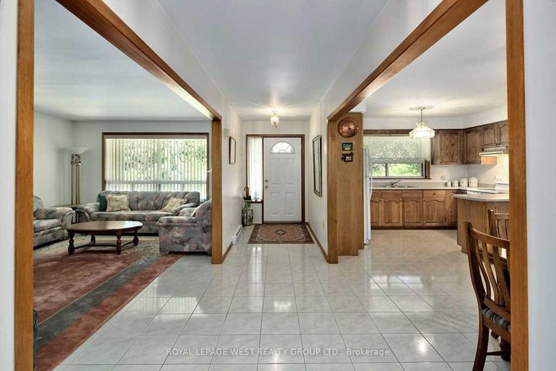 Photo 8 of 13 Sunward Drive, Wasaga Beach — HOMEH