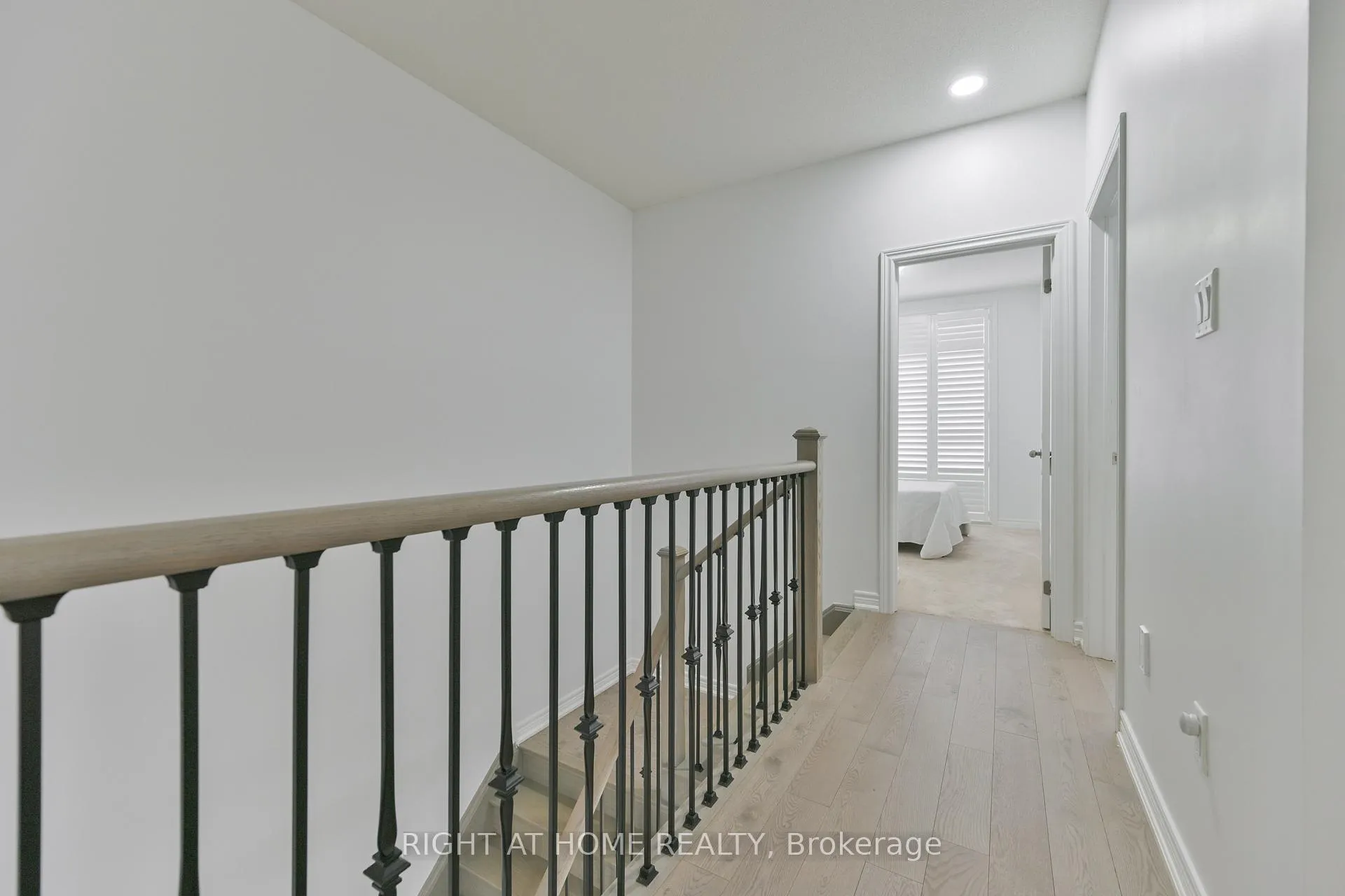 Photo 19 of 92 Conarty Crescent, Whitby, Rural Whitby — HOMEH