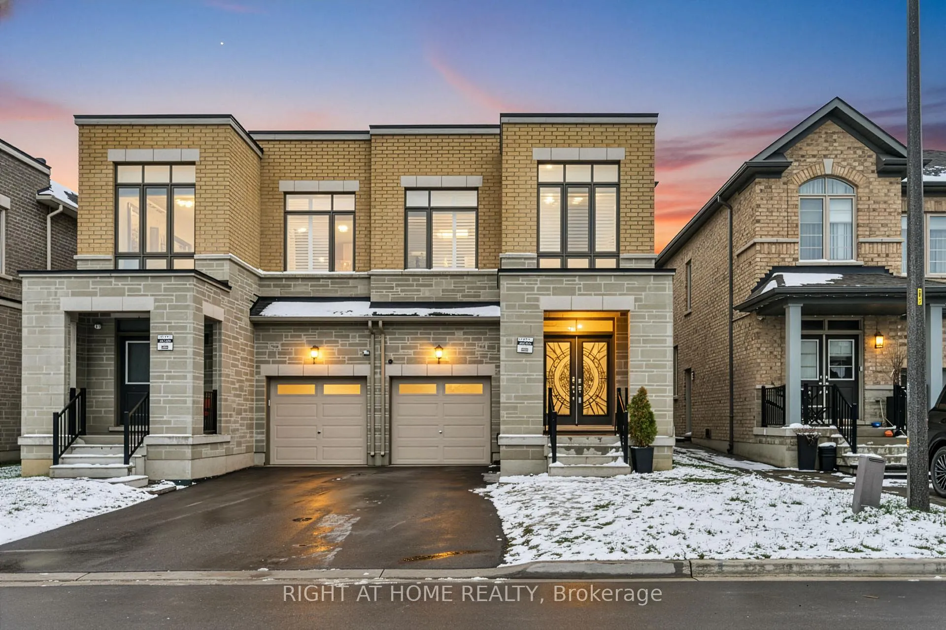 Photo 29 of 92 Conarty Crescent, Whitby, Rural Whitby — HOMEH