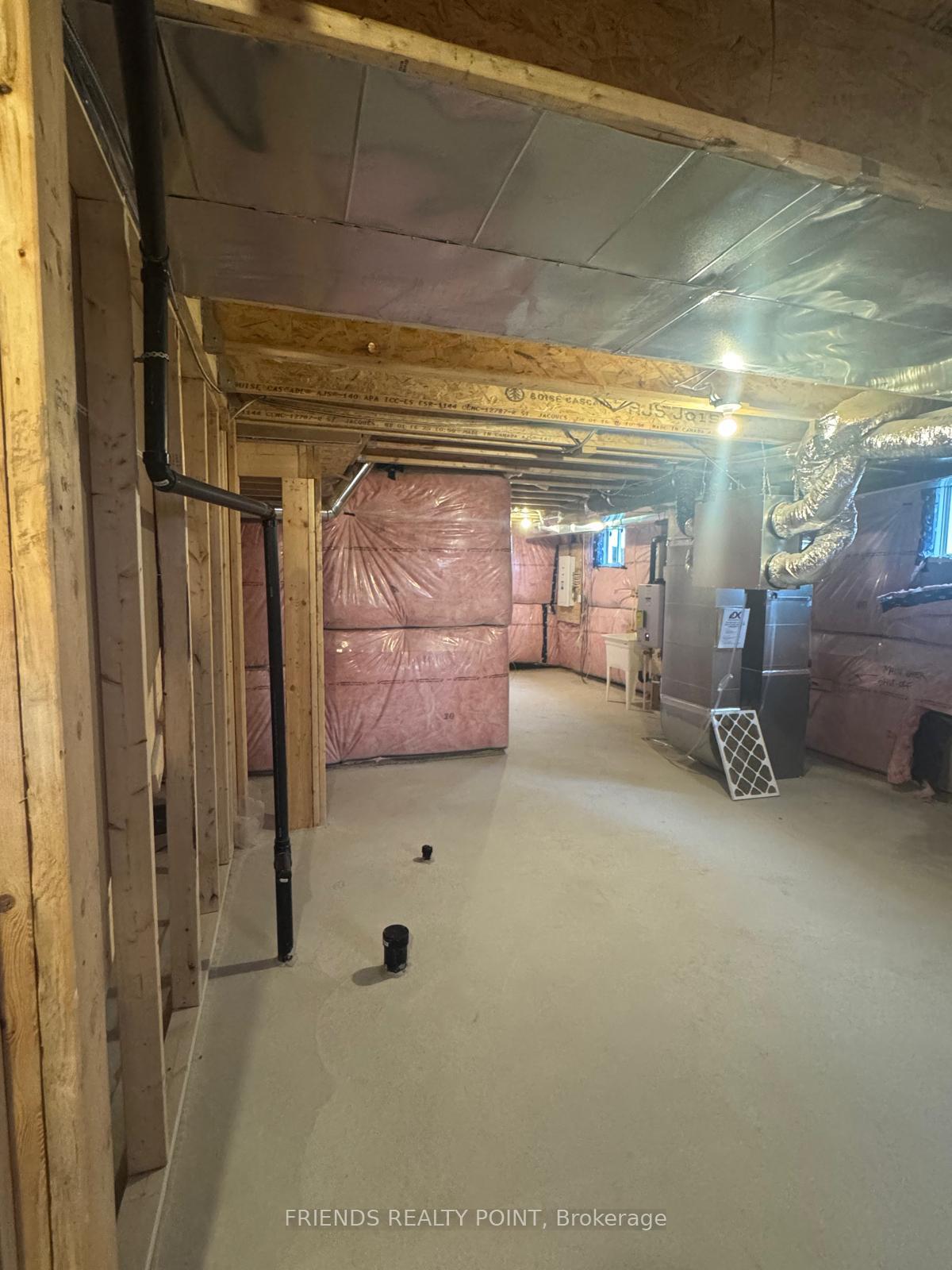 Photo 12 of 287 Westbridge Avenue, Welland, Dain City — HOMEH