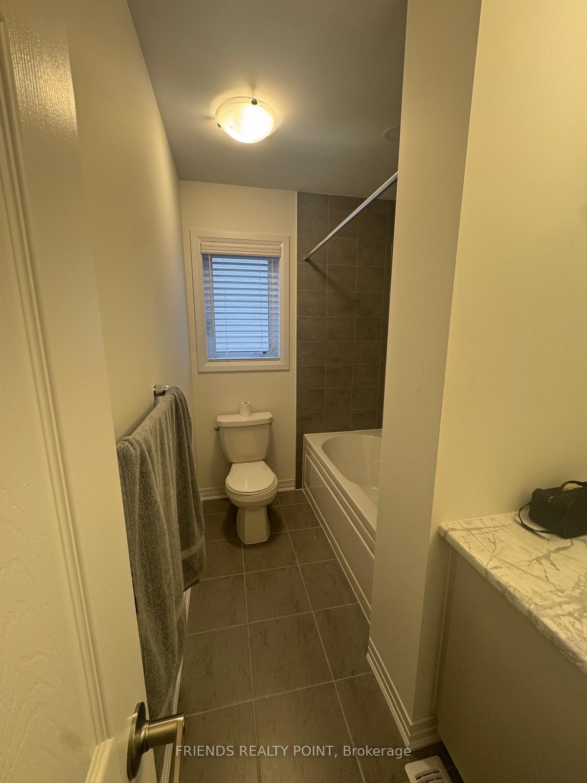 Photo 18 of 287 Westbridge Avenue, Welland, Dain City — HOMEH