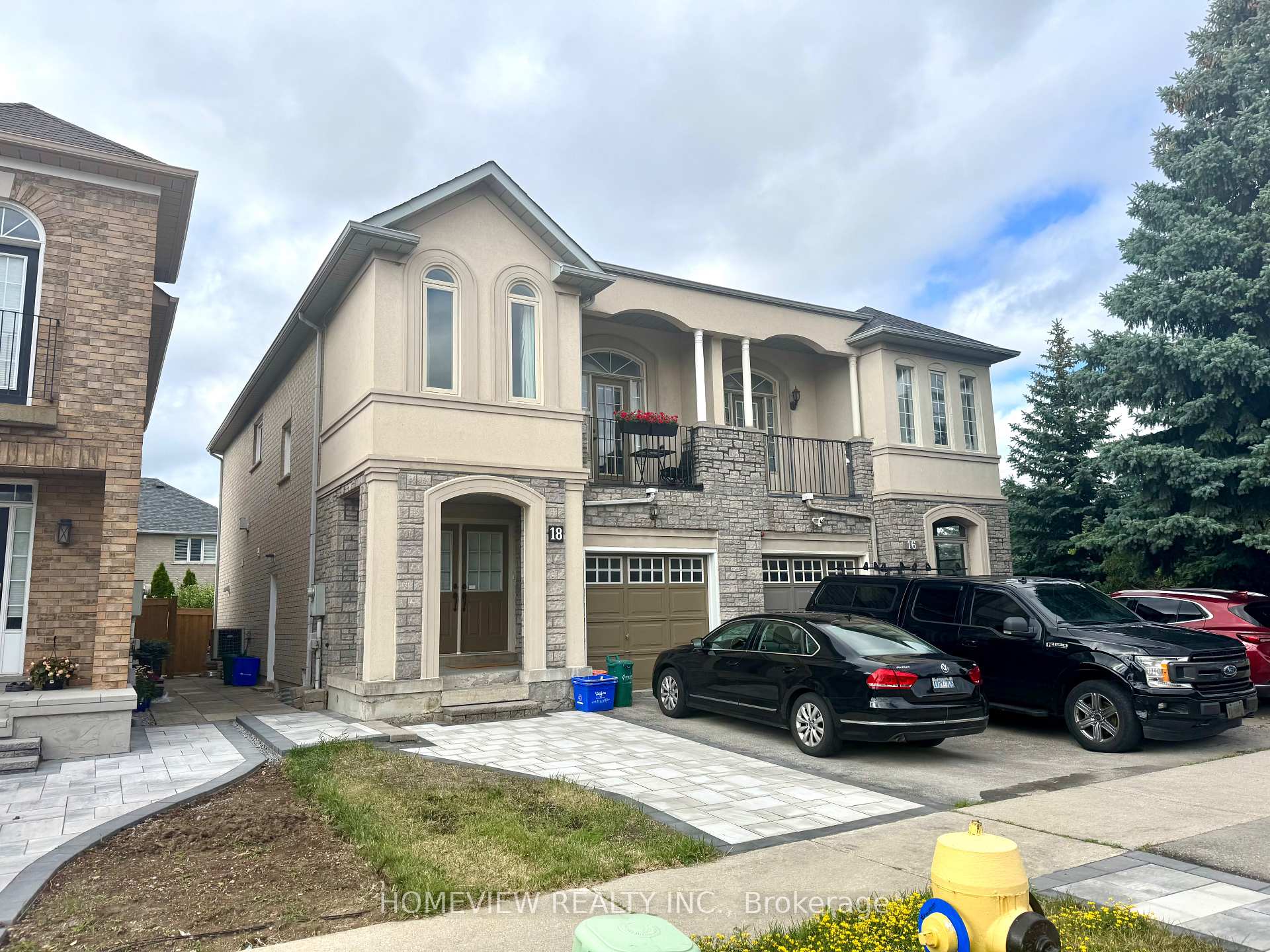 Photo 1 of Unit Upper Section, 18 Blue Willow Drive, Vaughan, East Woodbridge — HOMEH
