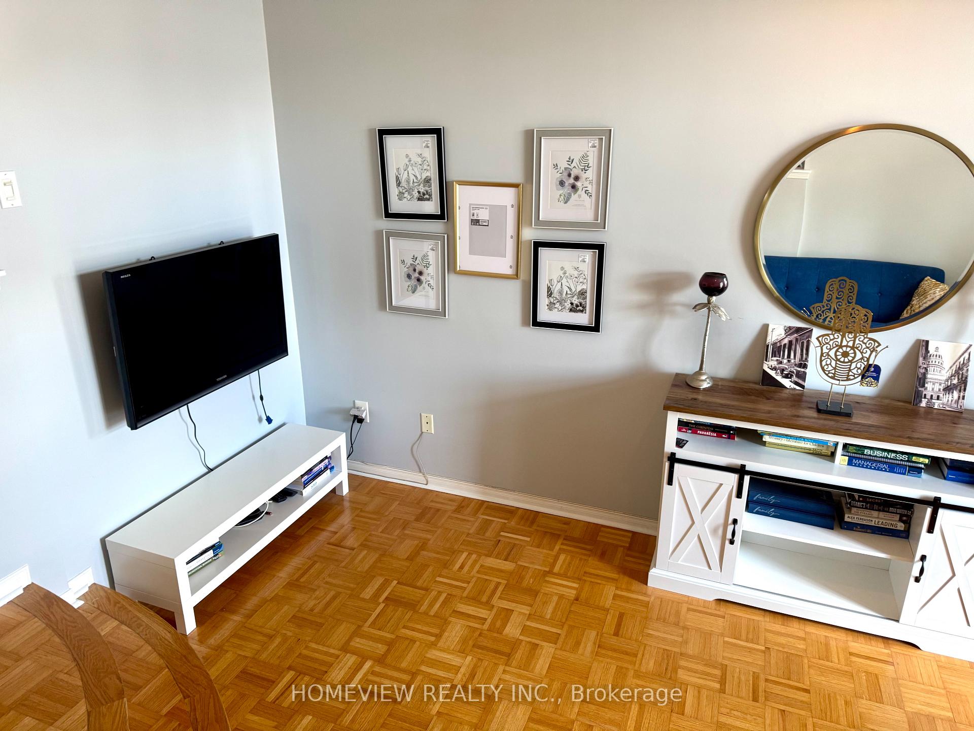 Photo 14 of Unit Upper Section, 18 Blue Willow Drive, Vaughan, East Woodbridge — HOMEH