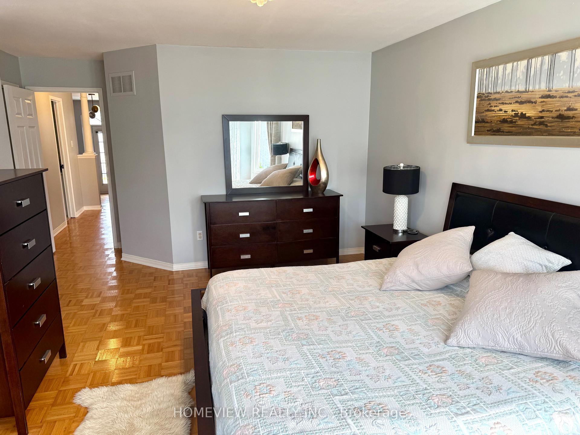 Photo 16 of Unit Upper Section, 18 Blue Willow Drive, Vaughan, East Woodbridge — HOMEH