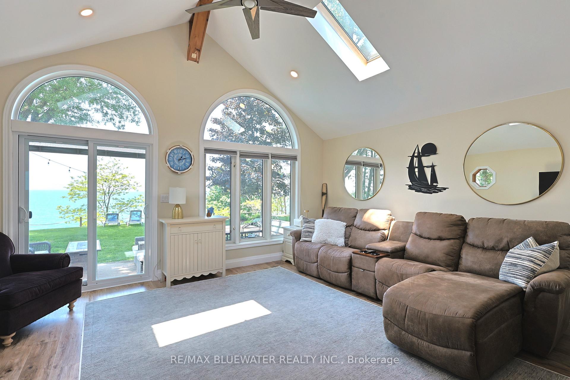 Photo 4 of 72209 Lakeshore Drive, Bluewater, Hay — HOMEH