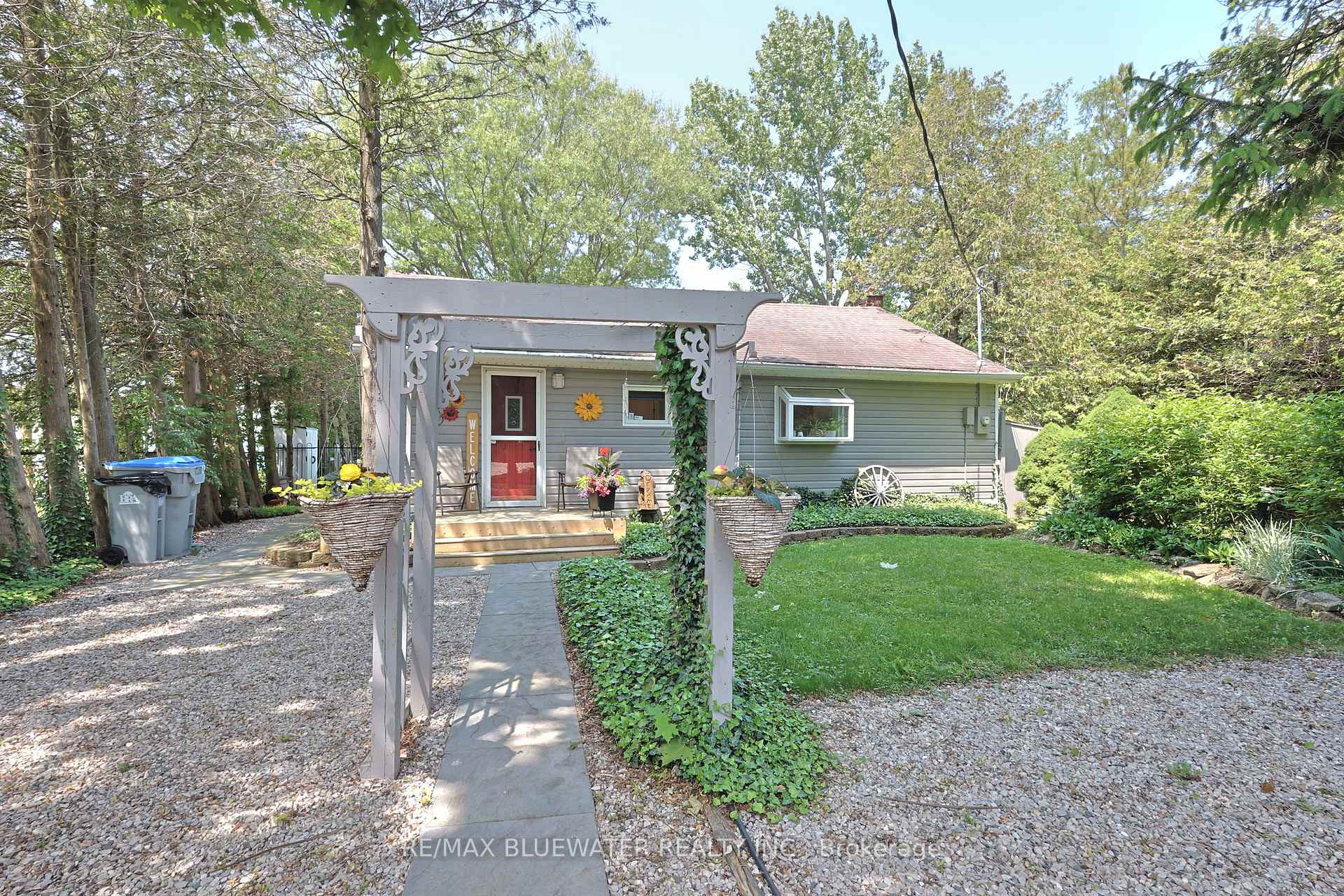 Photo 8 of 72209 Lakeshore Drive, Bluewater, Hay — HOMEH