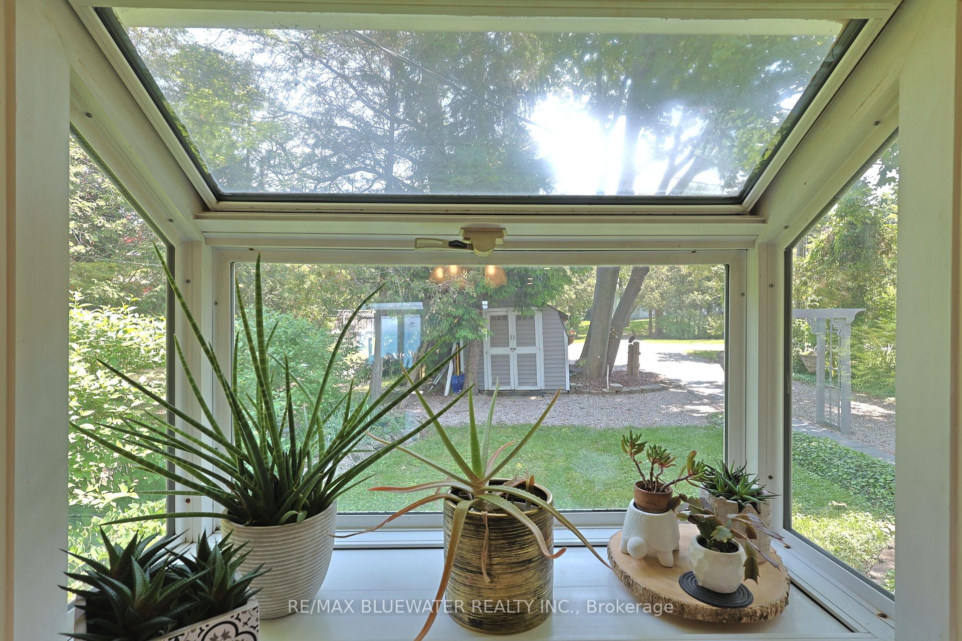 Photo 14 of 72209 Lakeshore Drive, Bluewater, Hay — HOMEH