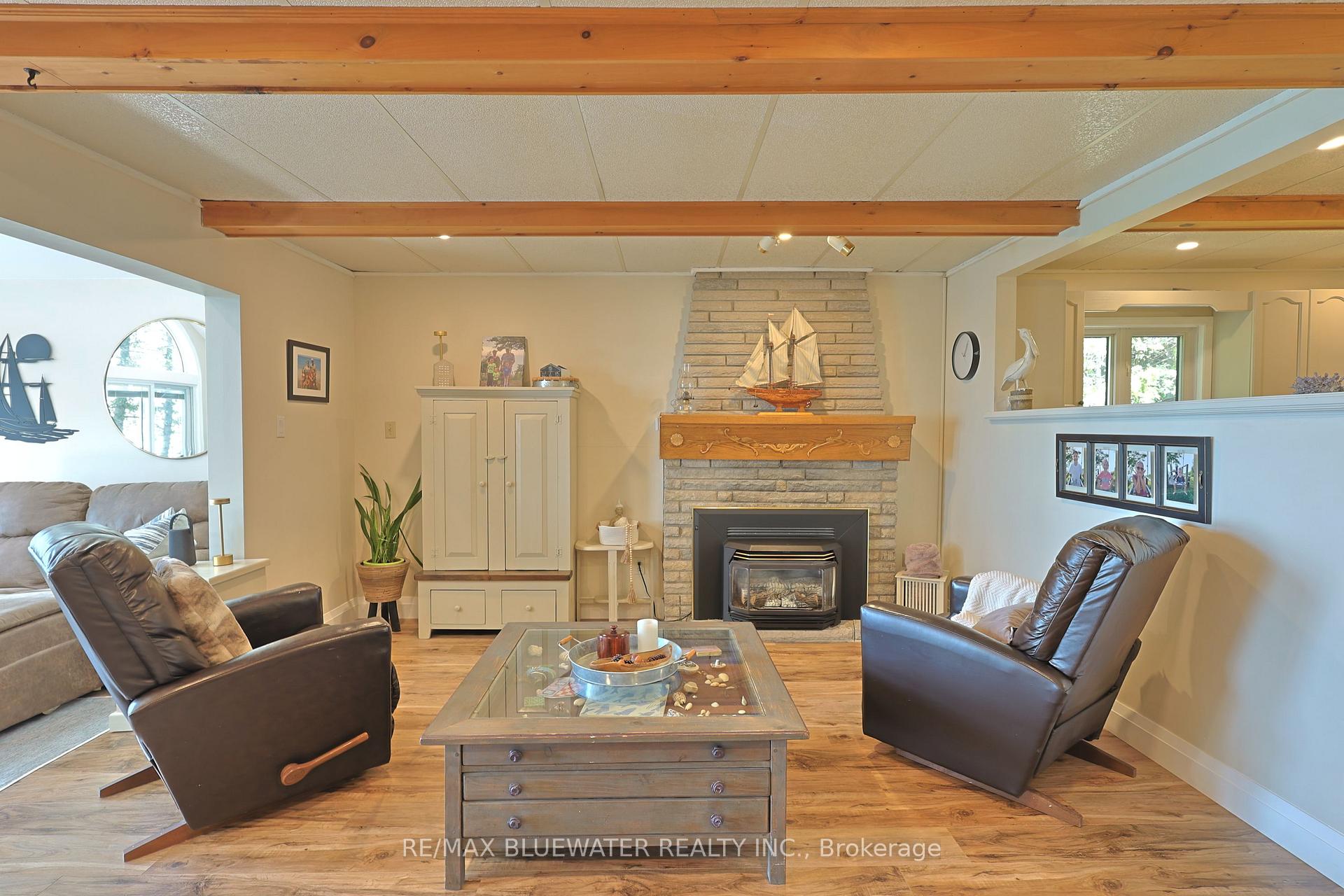 Photo 17 of 72209 Lakeshore Drive, Bluewater, Hay — HOMEH