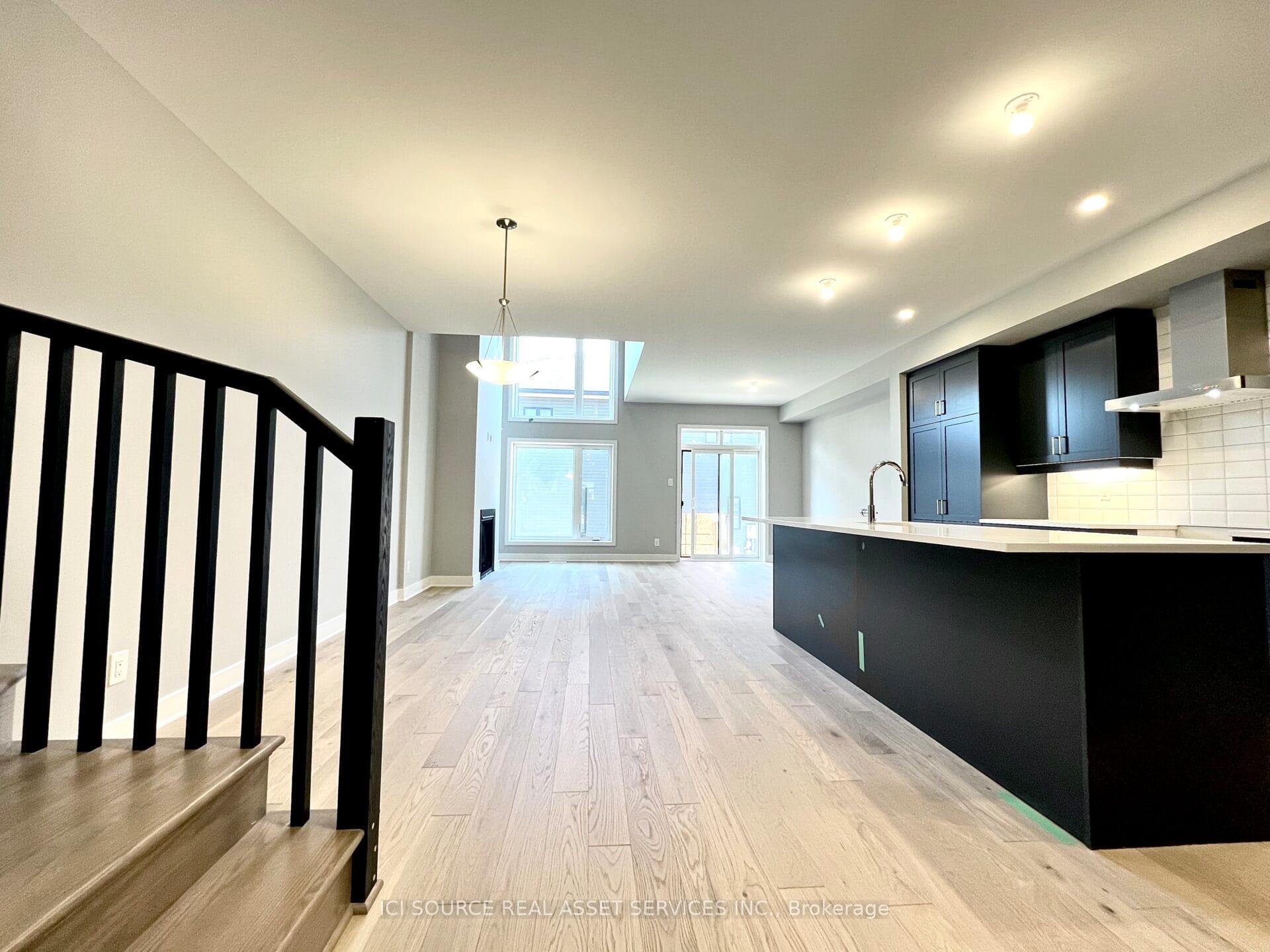 Photo 3 of 825 Solarium Avenue, Ottawa, Riverside South/Gloucester Glen — HOMEH