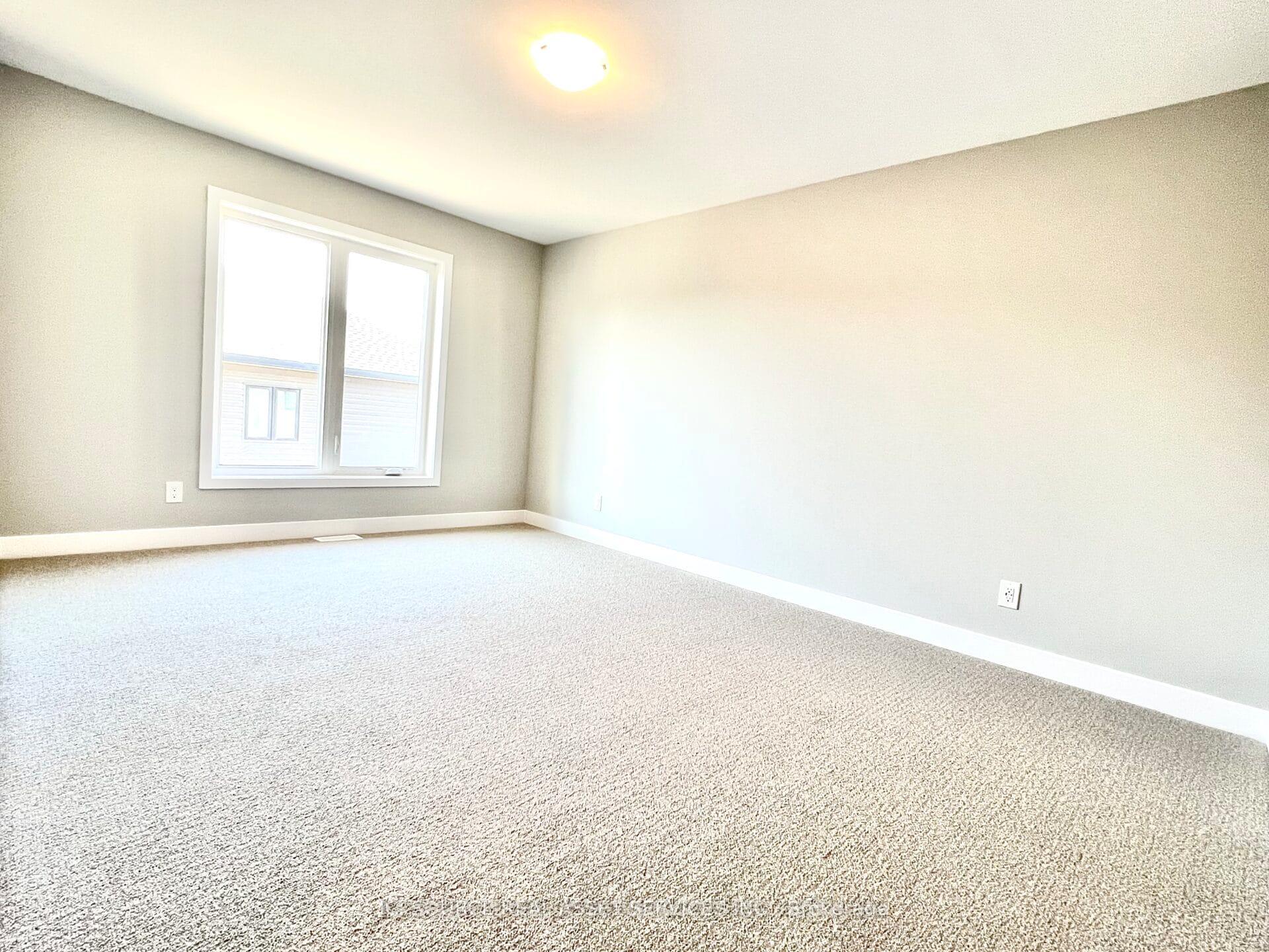 Photo 12 of 825 Solarium Avenue, Ottawa, Riverside South/Gloucester Glen — HOMEH