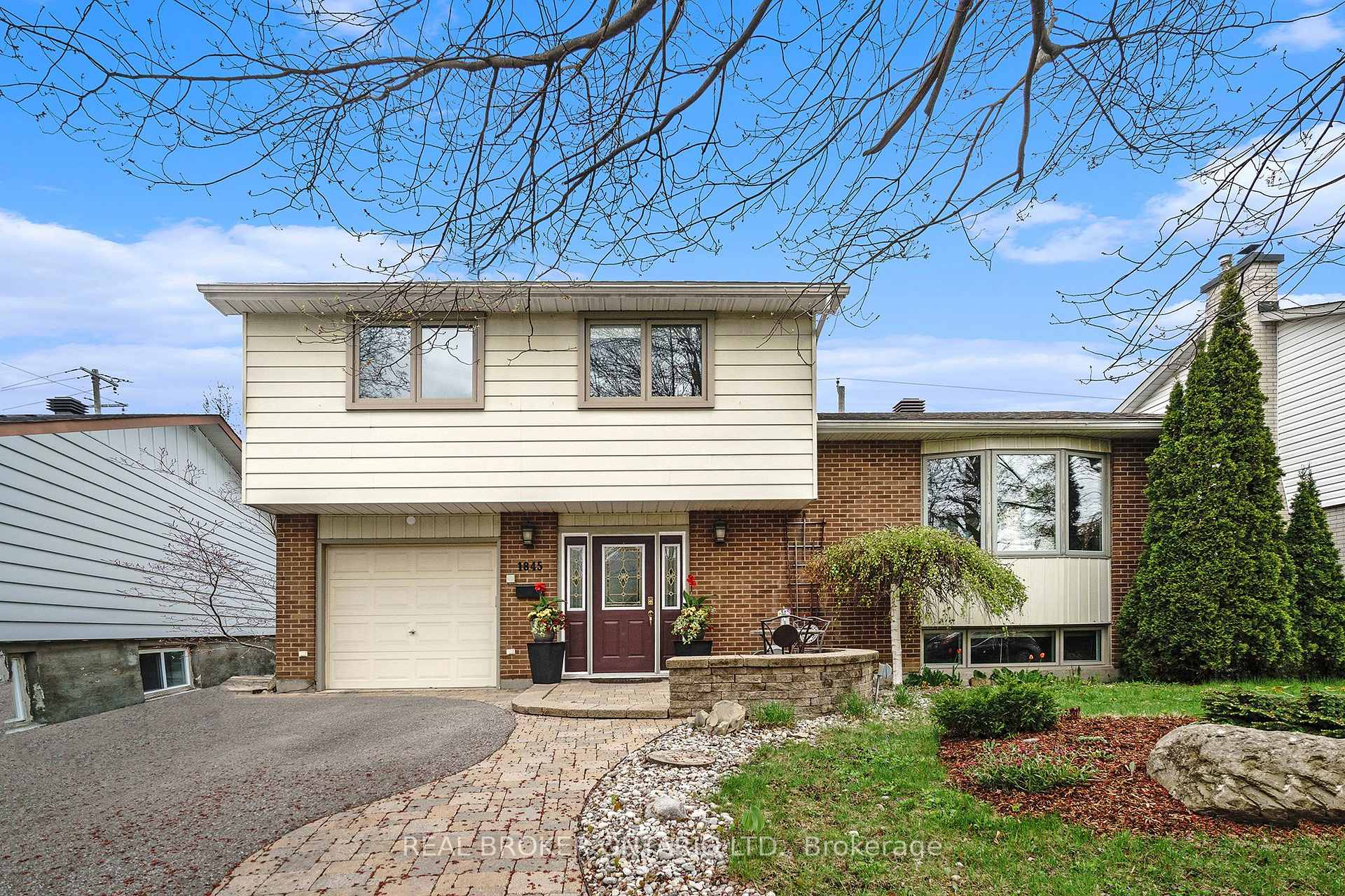 Photo 1 of 1845 Arizona Avenue, Ottawa, Guildwood Estates - Urbandale Acres — HOMEH