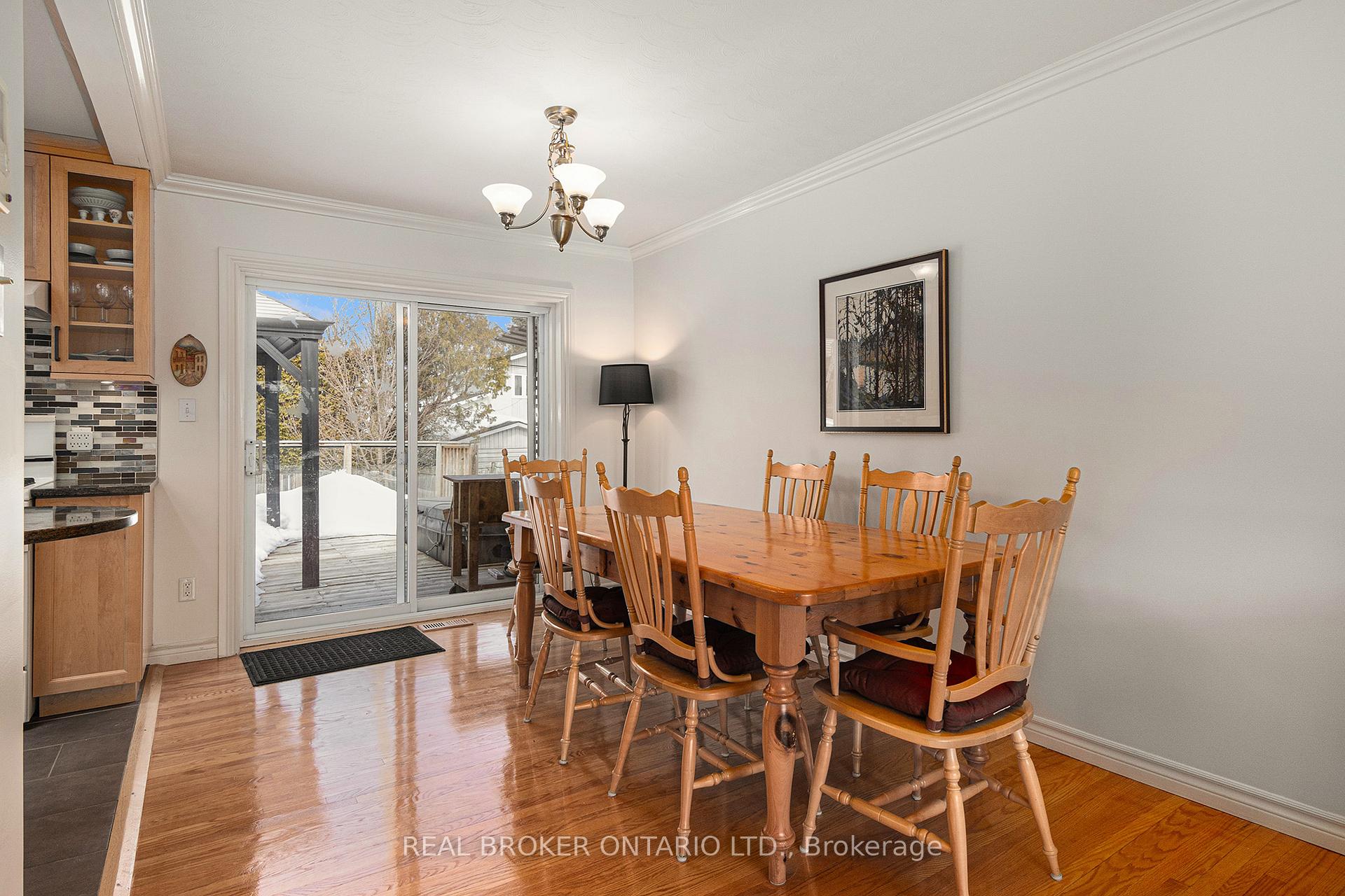 Photo 16 of 1845 Arizona Avenue, Ottawa, Guildwood Estates - Urbandale Acres — HOMEH