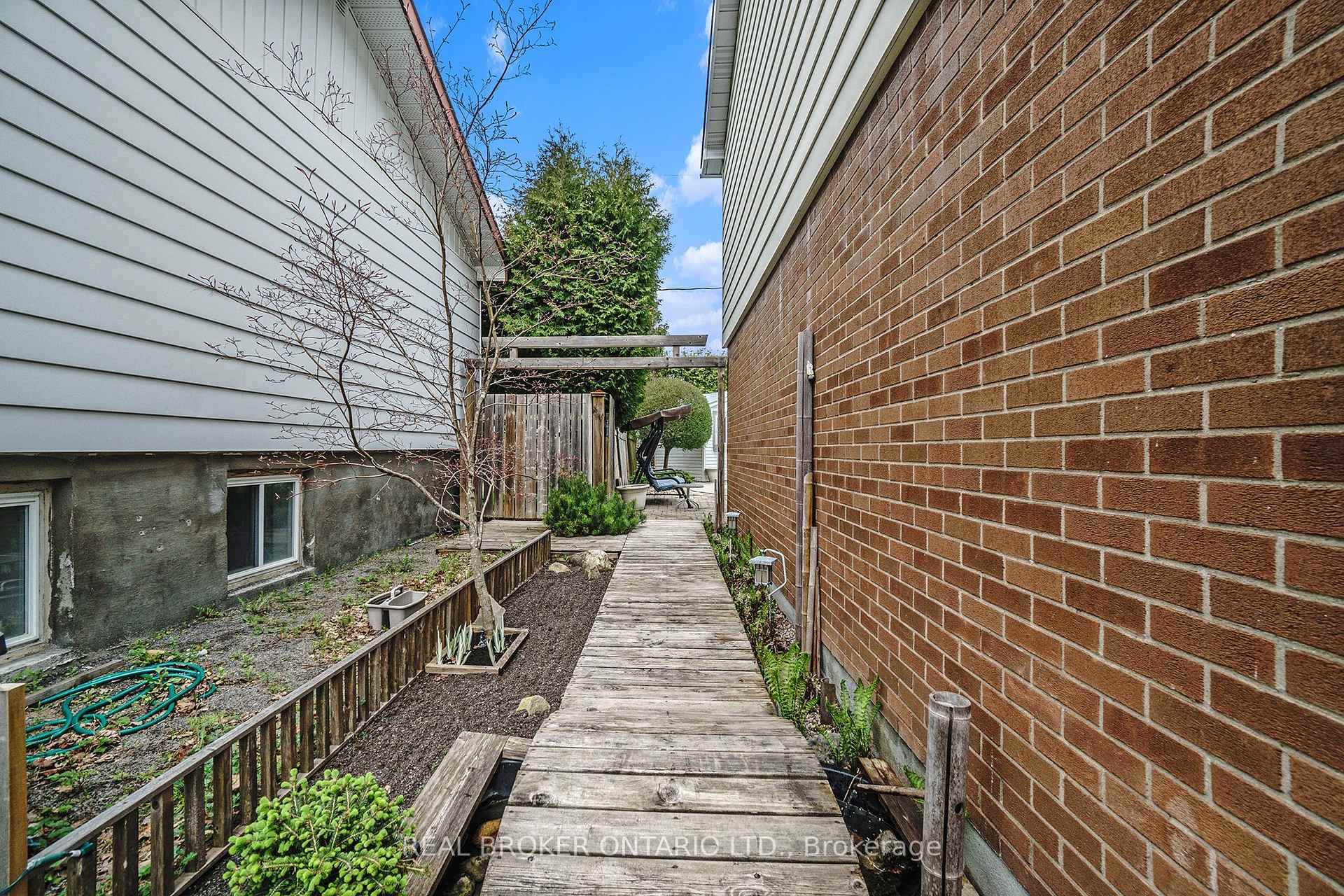 Photo 39 of 1845 Arizona Avenue, Ottawa, Guildwood Estates - Urbandale Acres — HOMEH