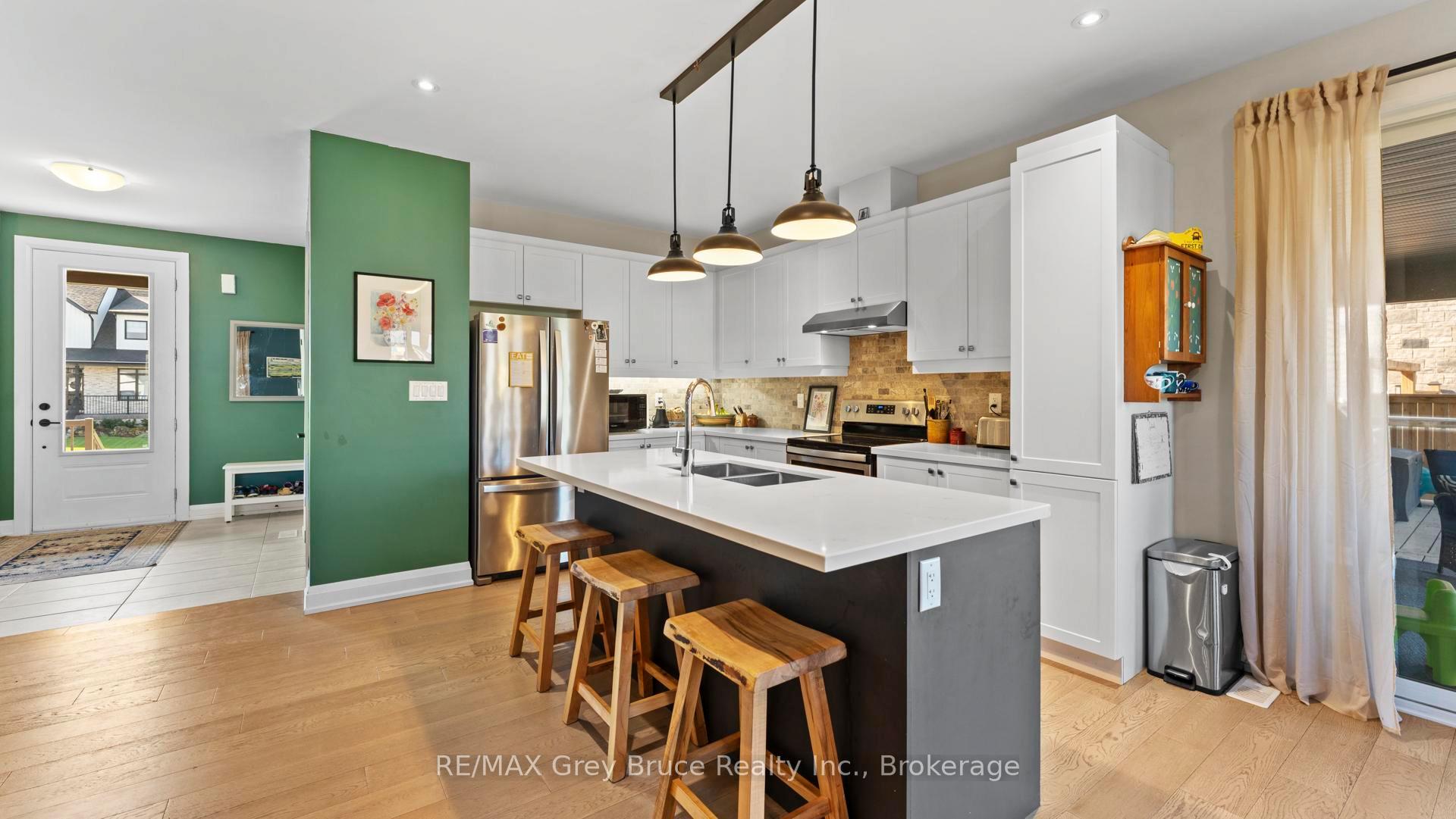 Photo 8 of 62 Chestnut Hill Crescent, Arran-Elderslie — HOMEH