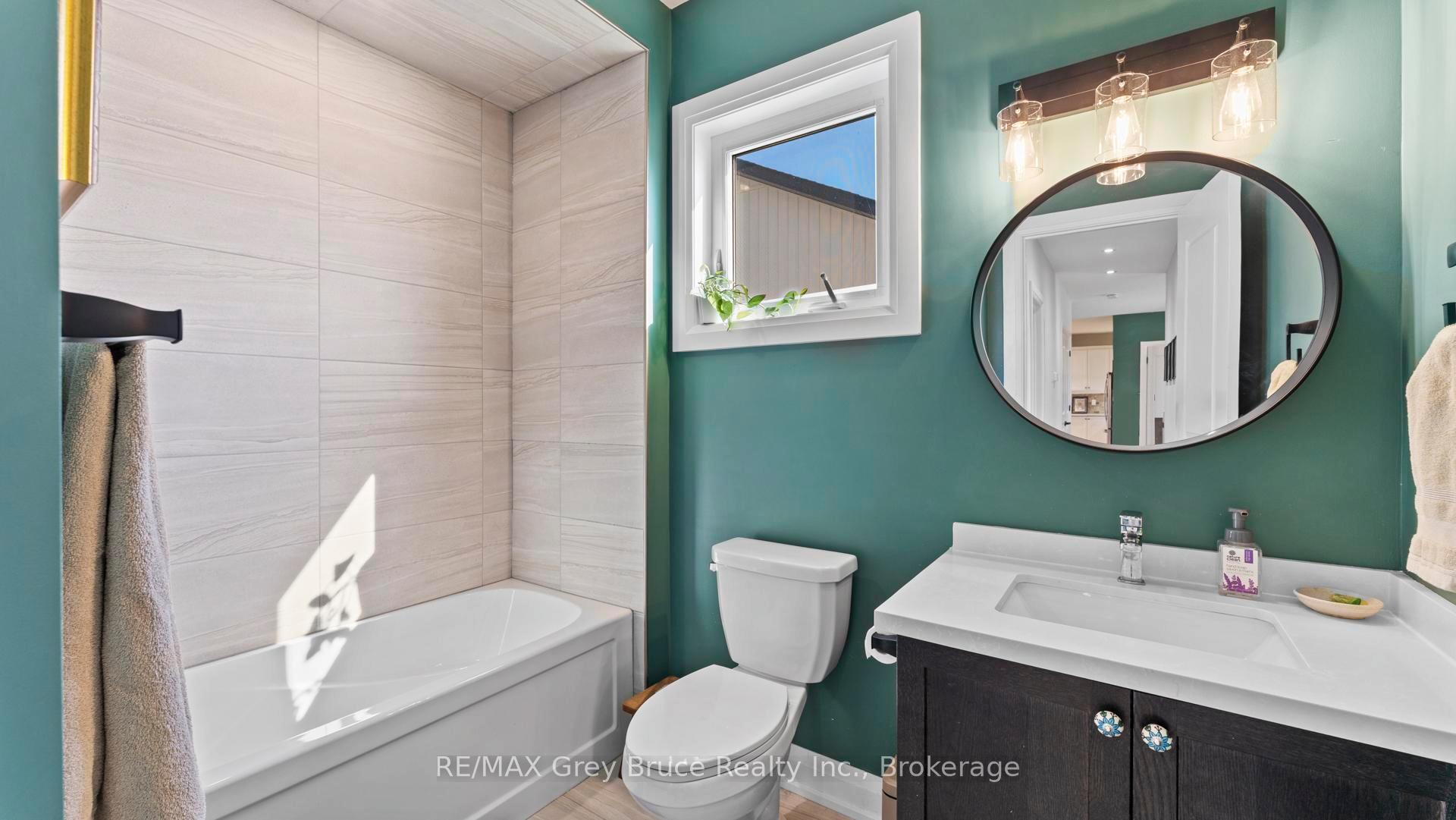 Photo 19 of 62 Chestnut Hill Crescent, Arran-Elderslie — HOMEH