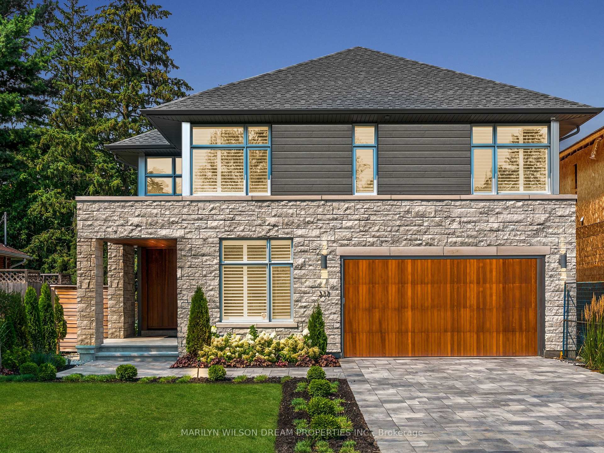 Front of 377 Crestview Road