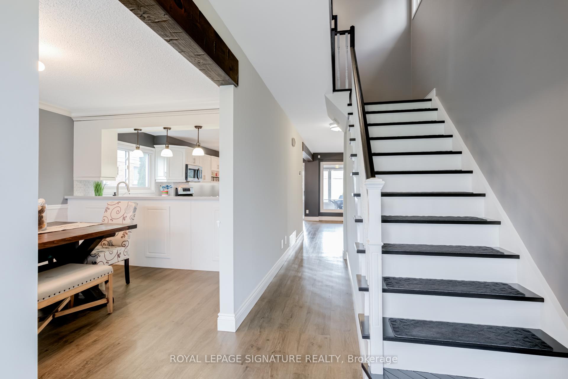 Photo 7 of 40 Janedale Crescent, Whitby, Blue Grass Meadows — HOMEH