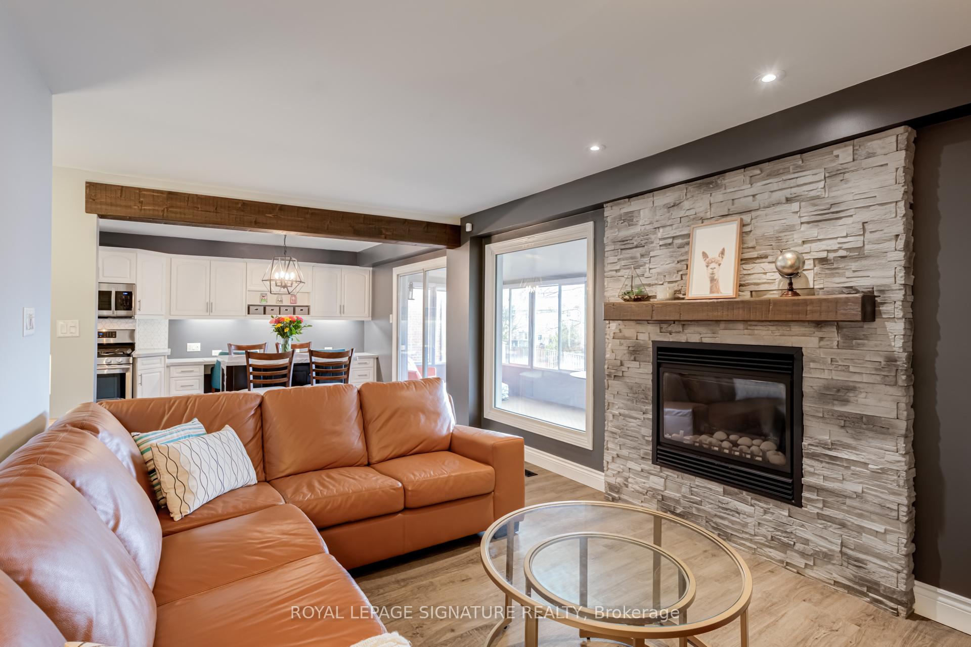 Photo 14 of 40 Janedale Crescent, Whitby, Blue Grass Meadows — HOMEH