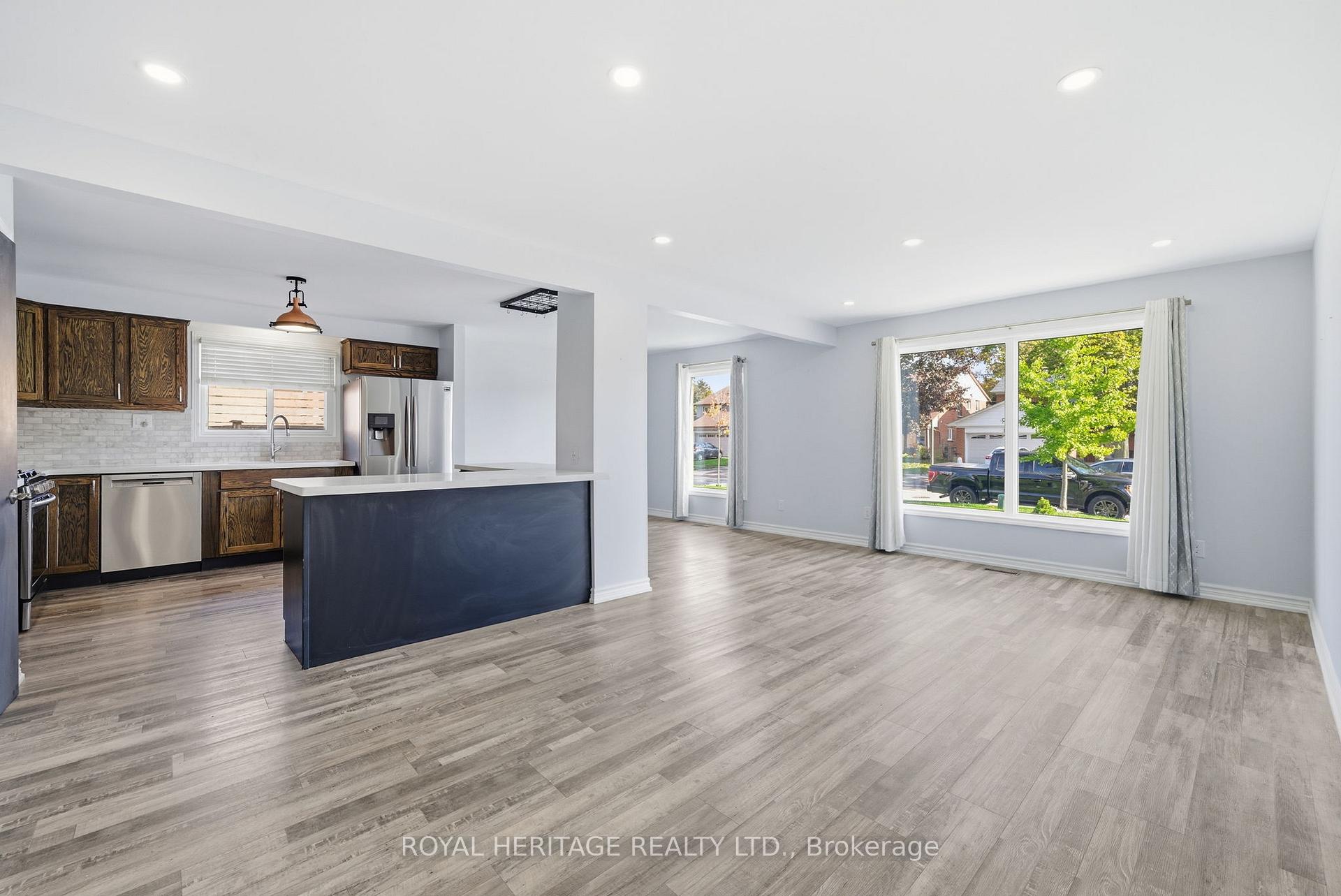 Photo 8 of 10 Carter Crescent, Whitby, Lynde Creek — HOMEH