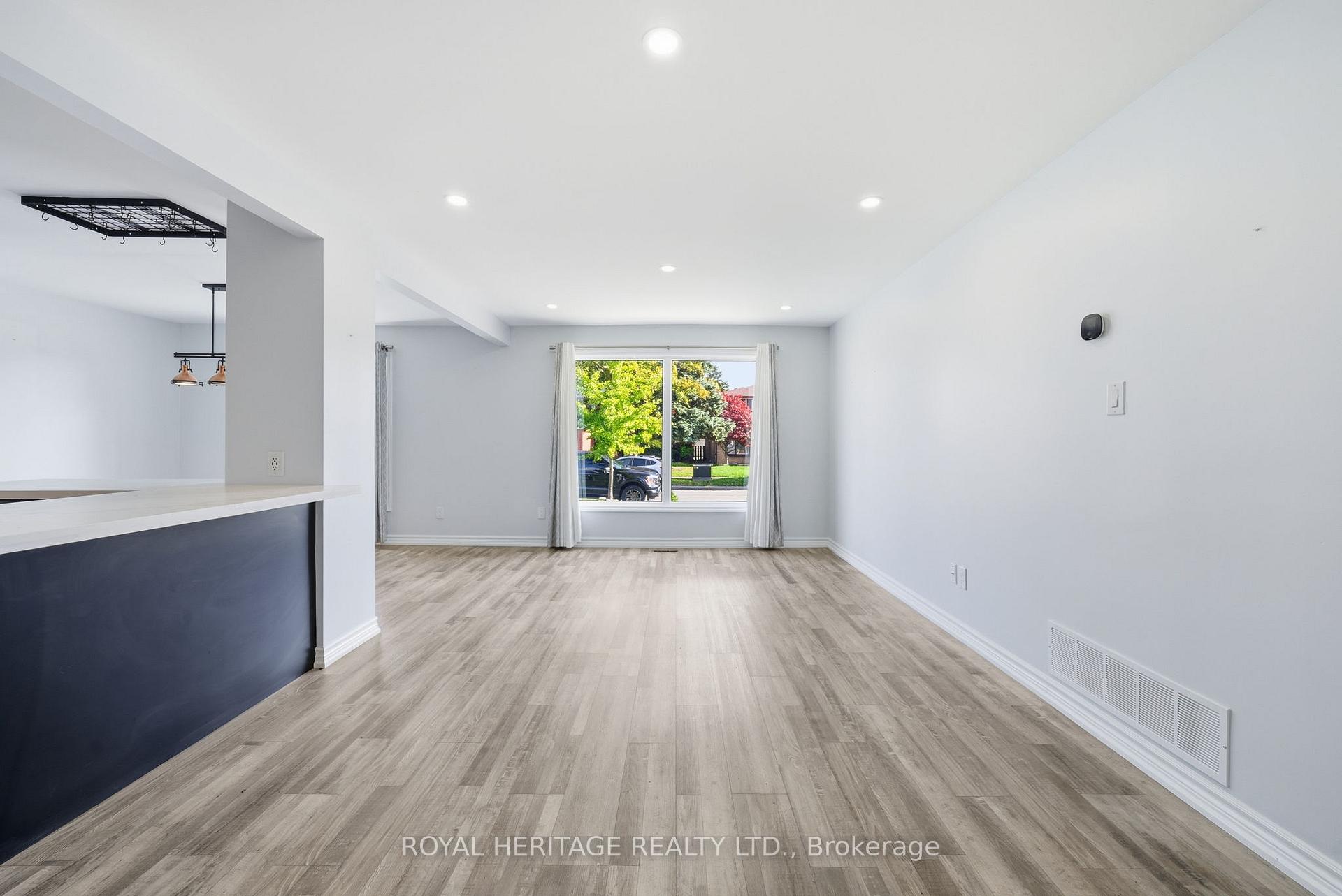Photo 9 of 10 Carter Crescent, Whitby, Lynde Creek — HOMEH