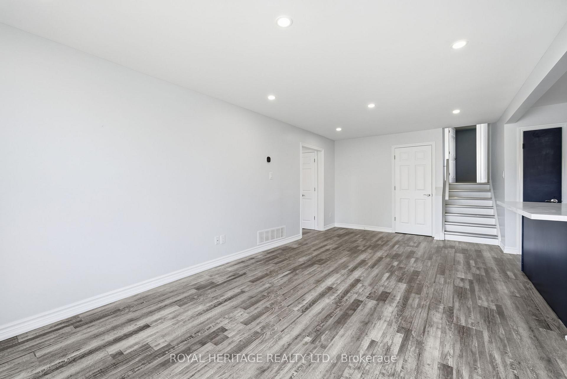 Photo 11 of 10 Carter Crescent, Whitby, Lynde Creek — HOMEH