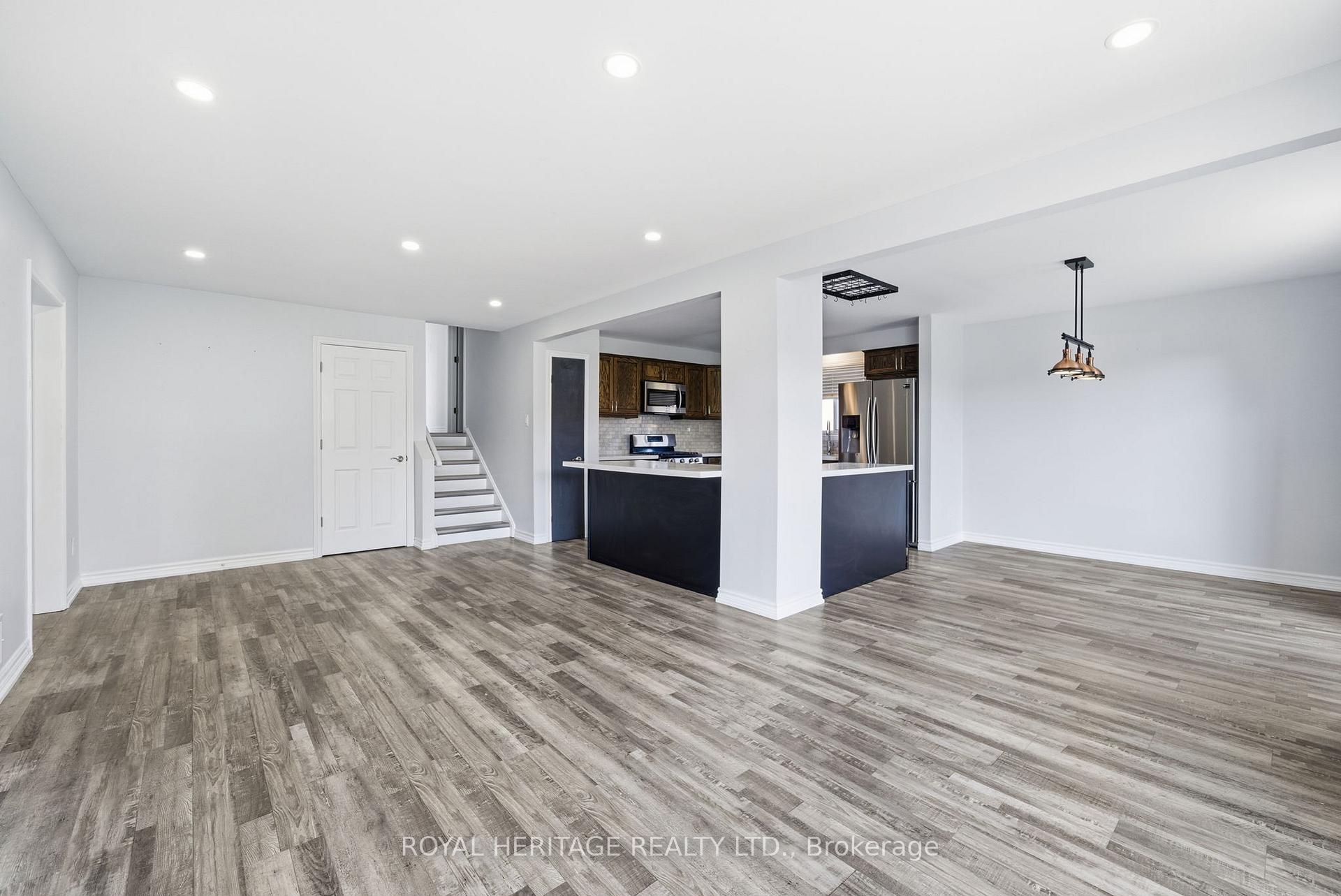 Photo 12 of 10 Carter Crescent, Whitby, Lynde Creek — HOMEH