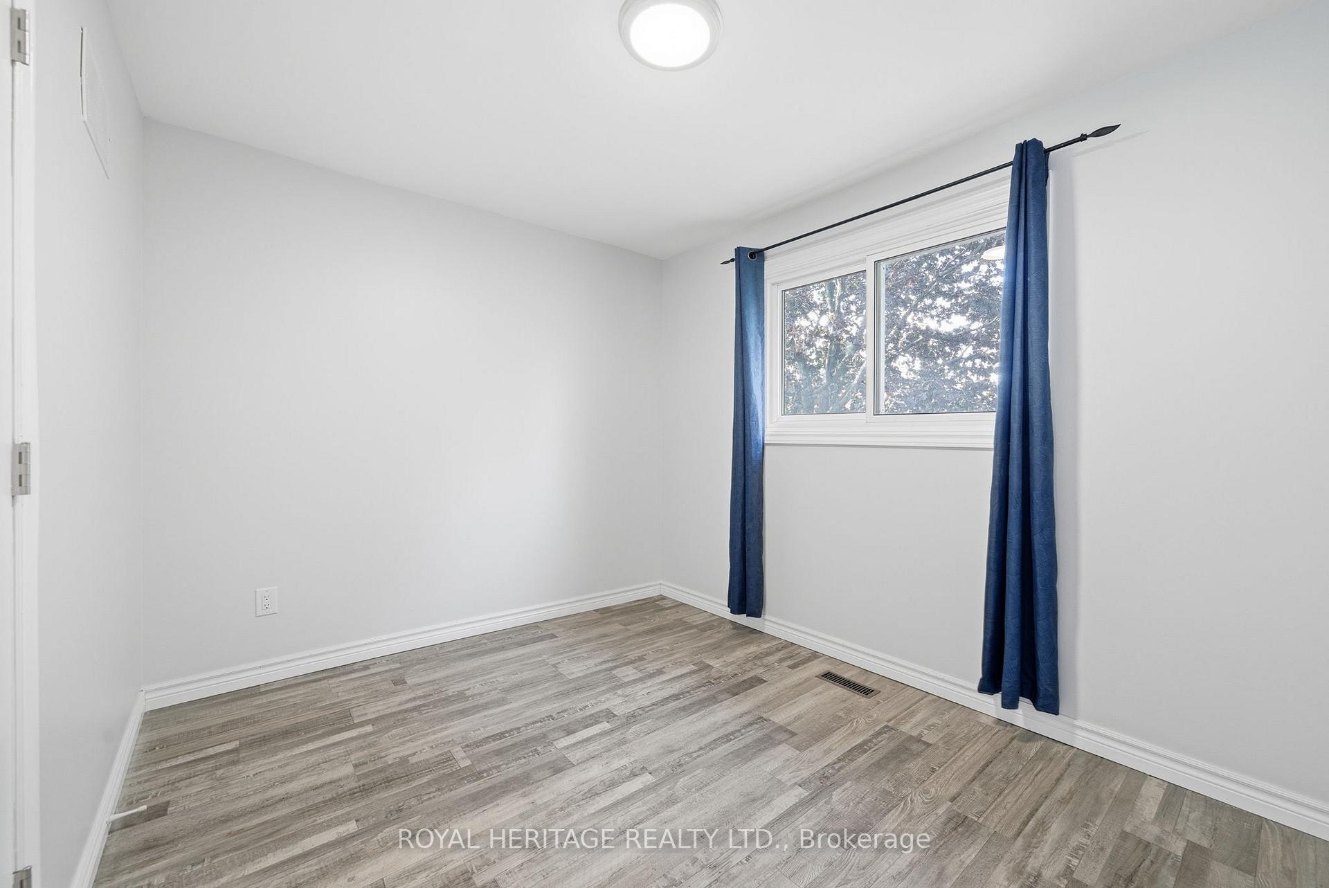 Photo 23 of 10 Carter Crescent, Whitby, Lynde Creek — HOMEH