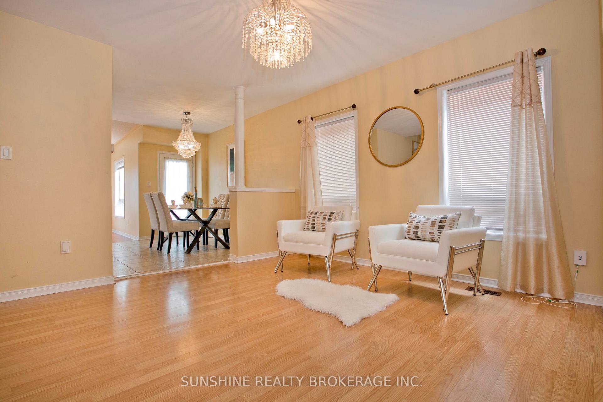 Photo 4 of 3 Camino Drive, Vaughan, Vellore Village — HOMEH