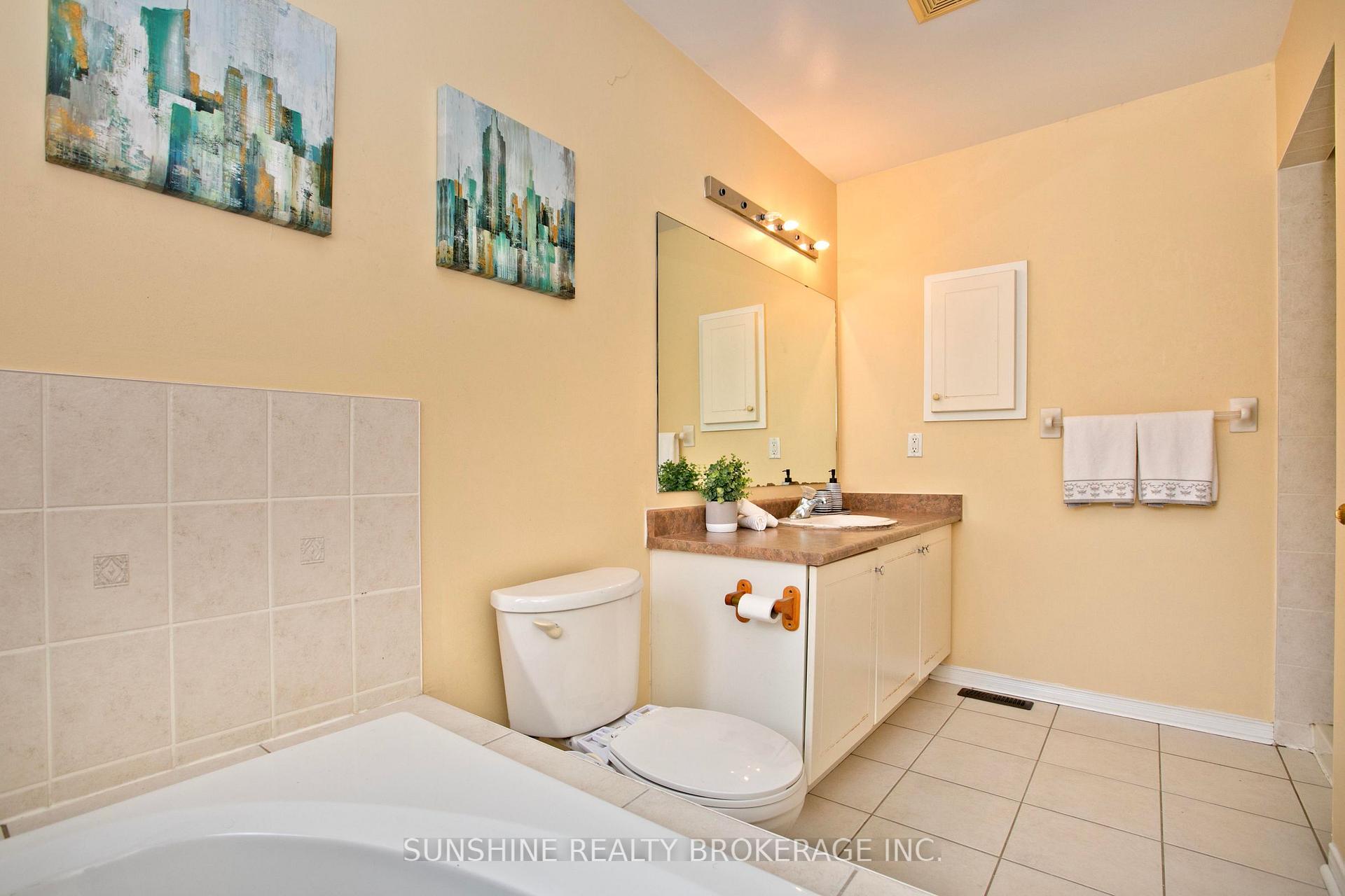 Photo 21 of 3 Camino Drive, Vaughan, Vellore Village — HOMEH