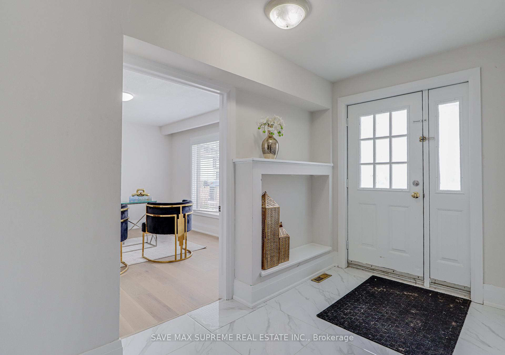 Photo 7 of 10 Curtiss Court, Barrie, Rural Barrie Southwest — HOMEH
