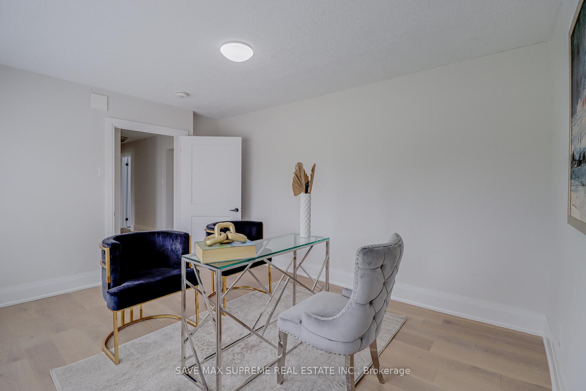 Photo 2 of 10 Curtiss Court, Barrie, Rural Barrie Southwest — HOMEH