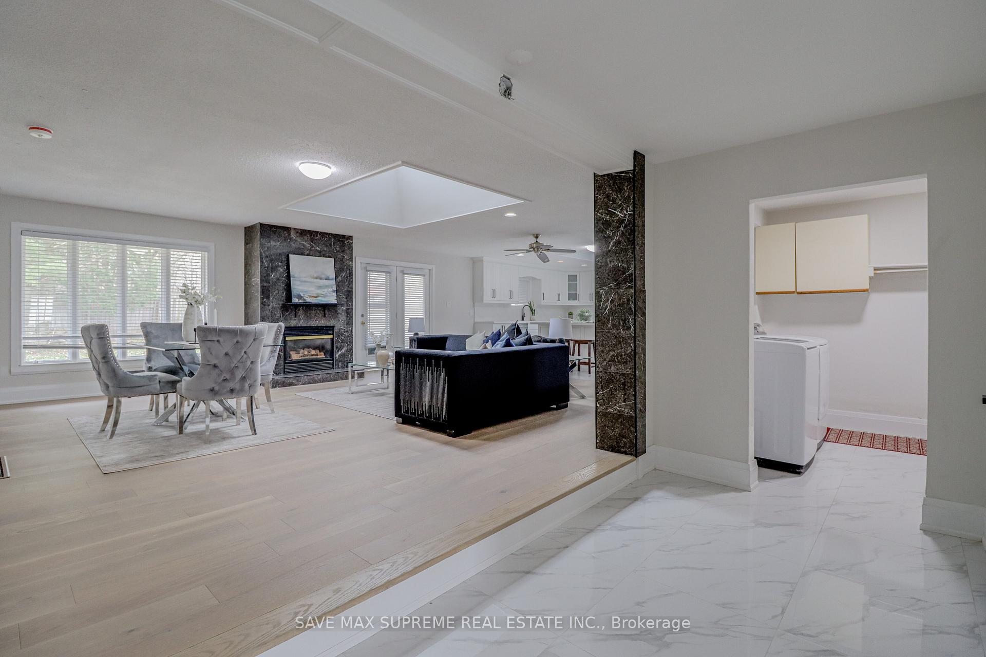 Photo 5 of 10 Curtiss Court, Barrie, Rural Barrie Southwest — HOMEH