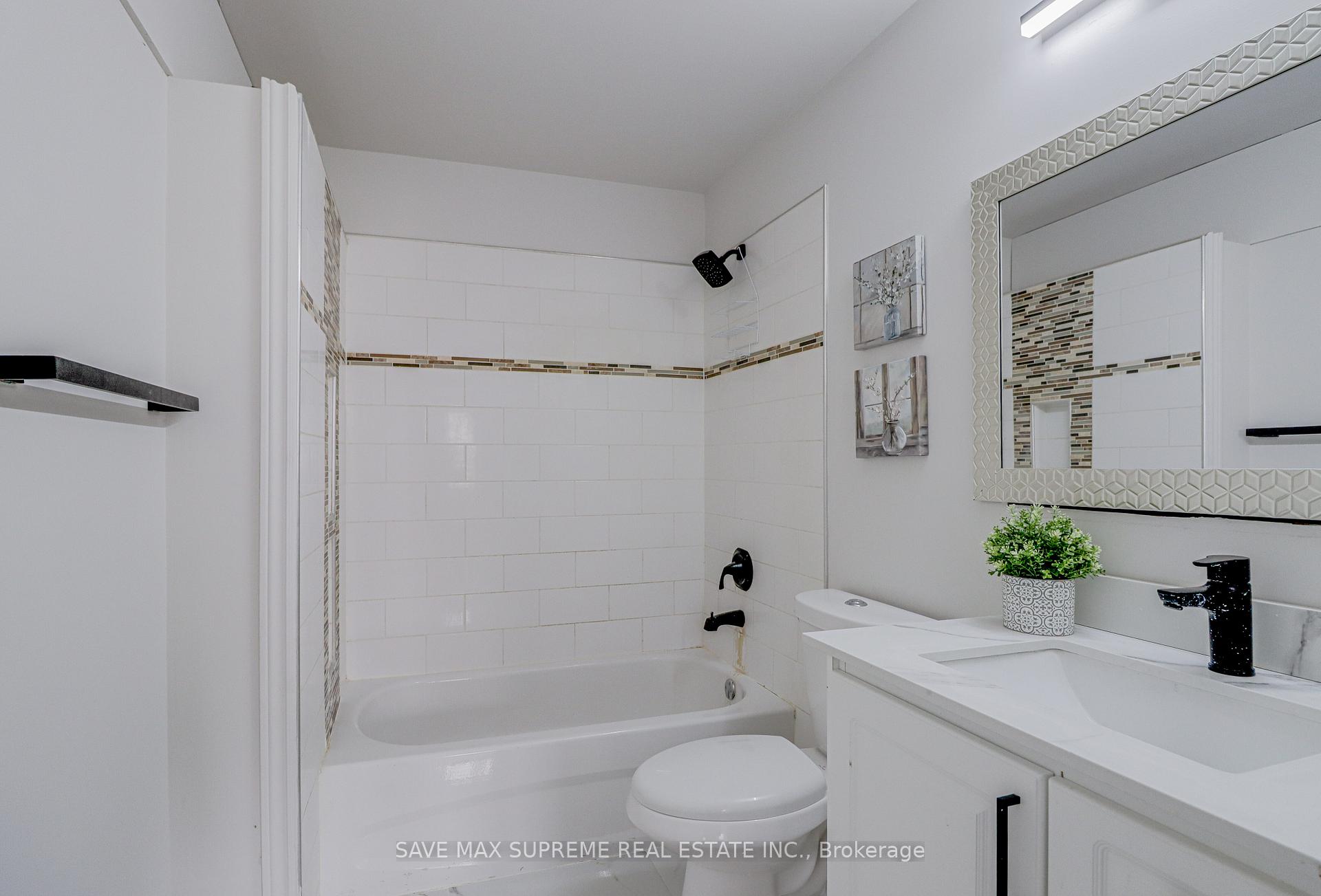 Photo 23 of 10 Curtiss Court, Barrie, Rural Barrie Southwest — HOMEH