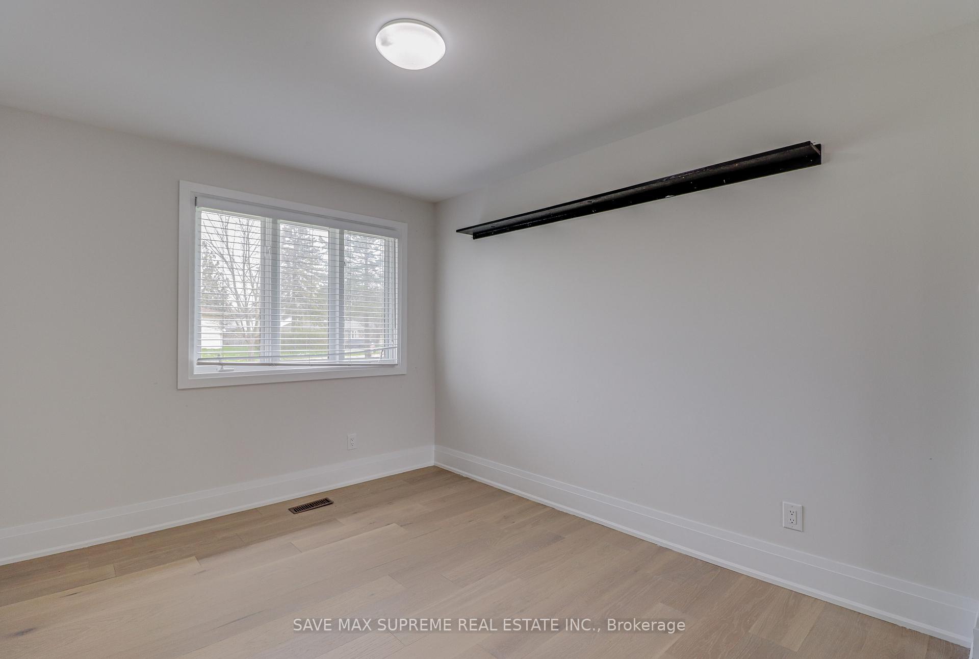 Photo 25 of 10 Curtiss Court, Barrie, Rural Barrie Southwest — HOMEH