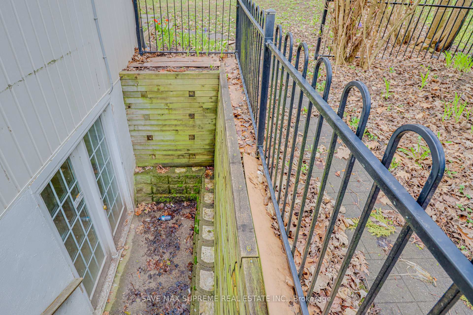 Photo 37 of 10 Curtiss Court, Barrie, Rural Barrie Southwest — HOMEH
