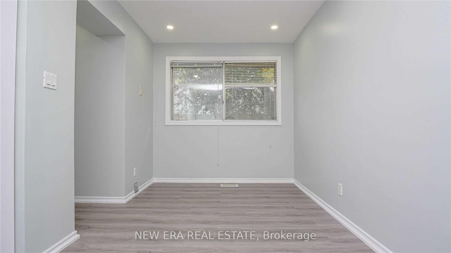 Photo 9 of 163 Cedarbrae Avenue, Waterloo — HOMEH