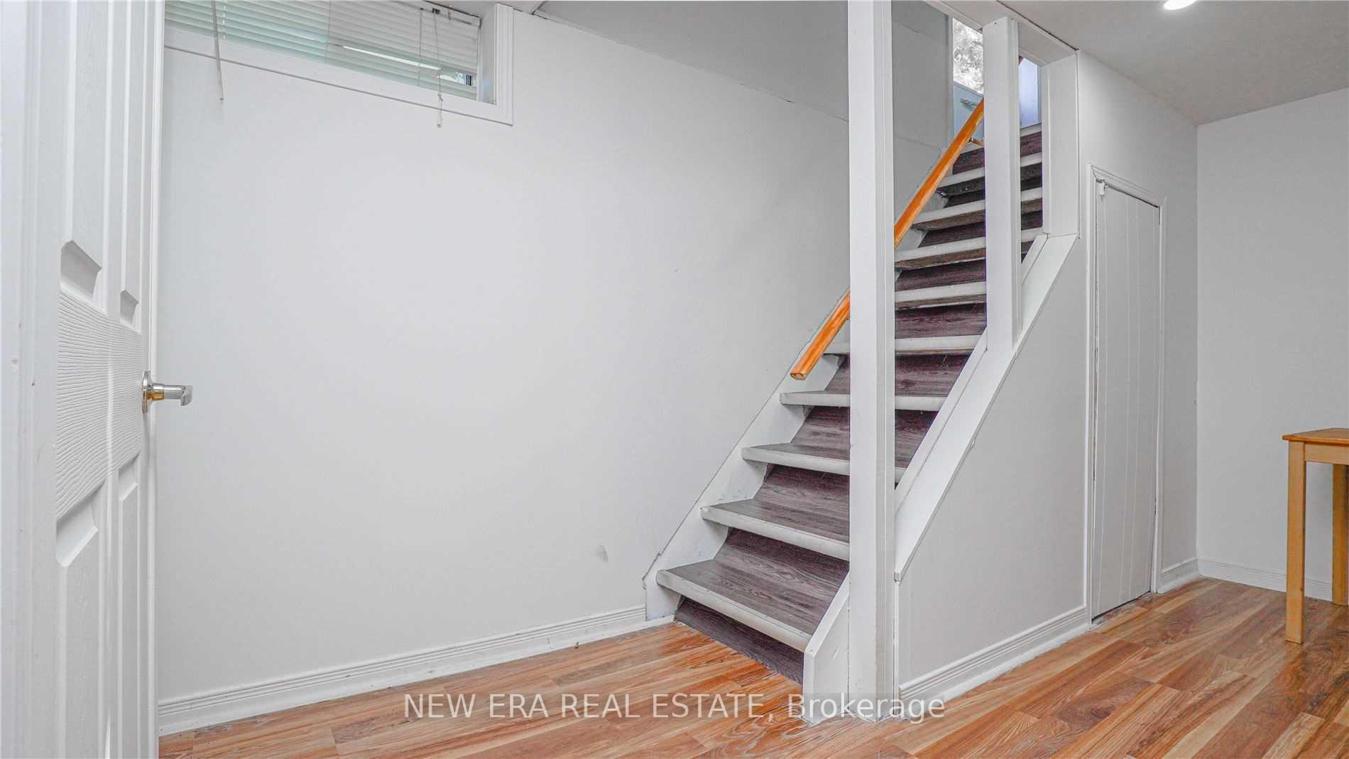 Photo 26 of 163 Cedarbrae Avenue, Waterloo — HOMEH