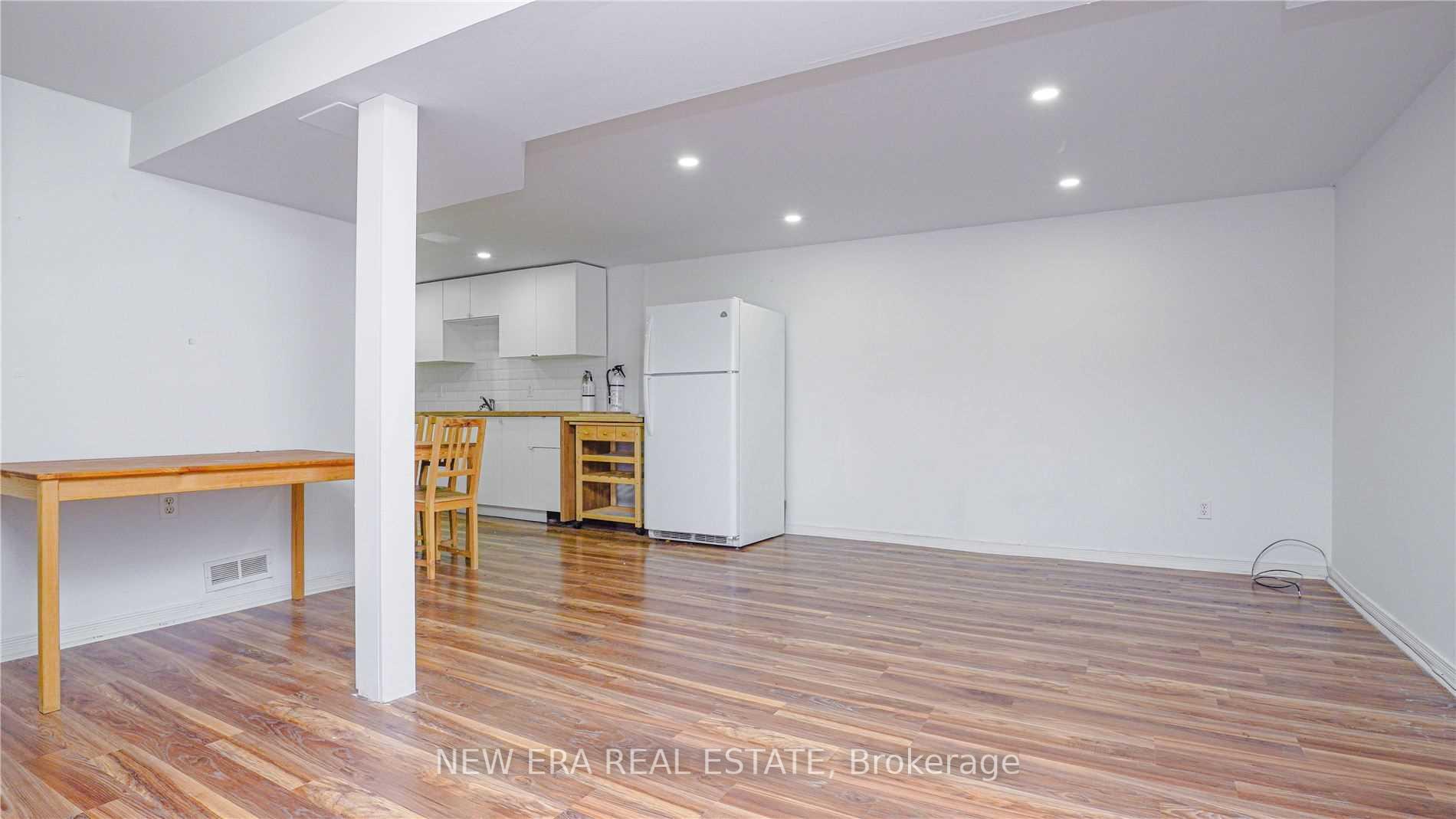 Photo 27 of 163 Cedarbrae Avenue, Waterloo — HOMEH