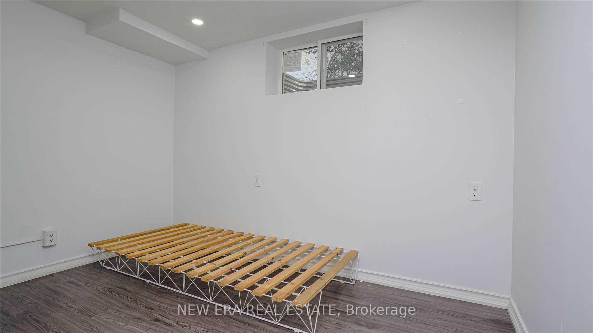 Photo 31 of 163 Cedarbrae Avenue, Waterloo — HOMEH