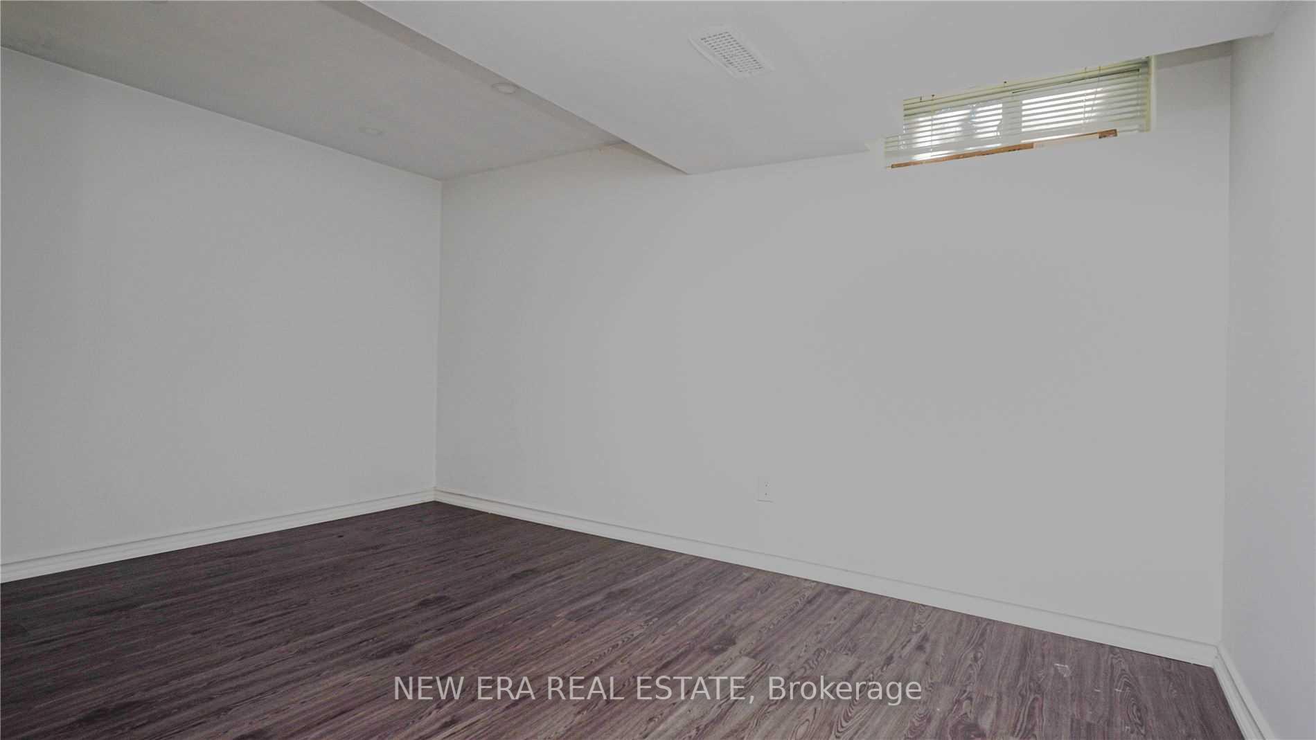 Photo 38 of 163 Cedarbrae Avenue, Waterloo — HOMEH