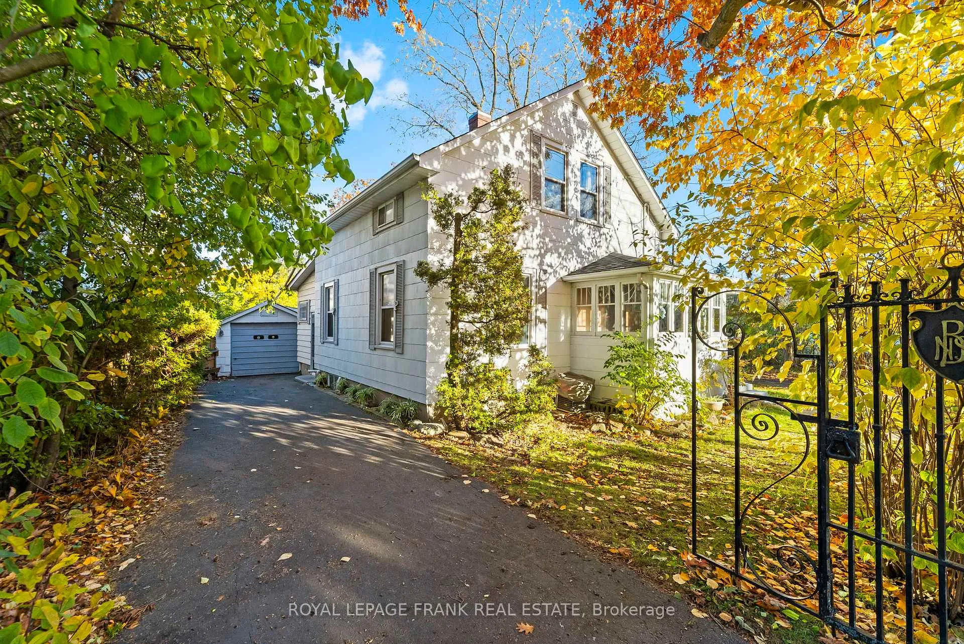 Photo 1 of 1627 Dufferin Street, Whitby, Port Whitby — HOMEH