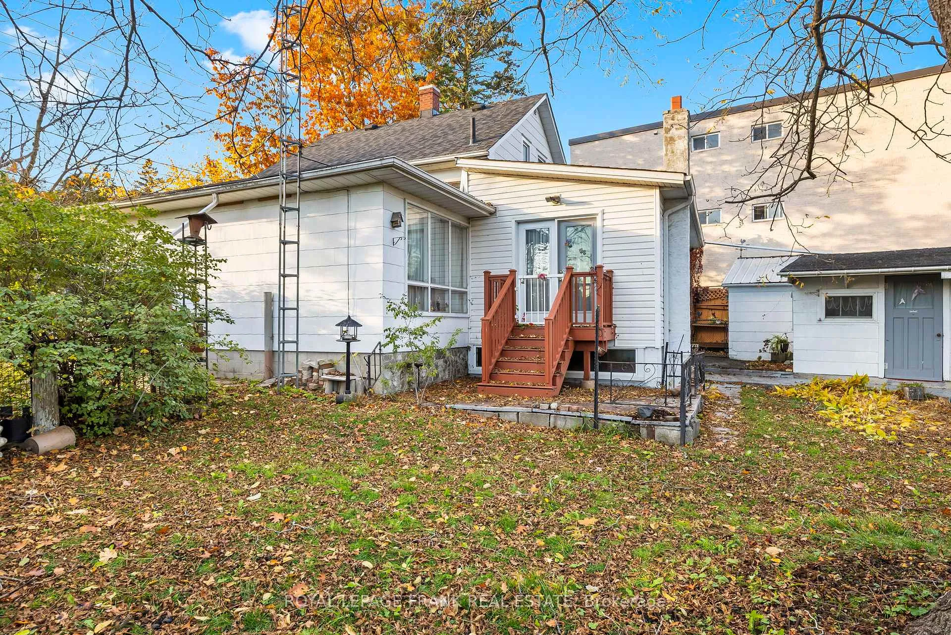 Photo 9 of 1627 Dufferin Street, Whitby, Port Whitby — HOMEH