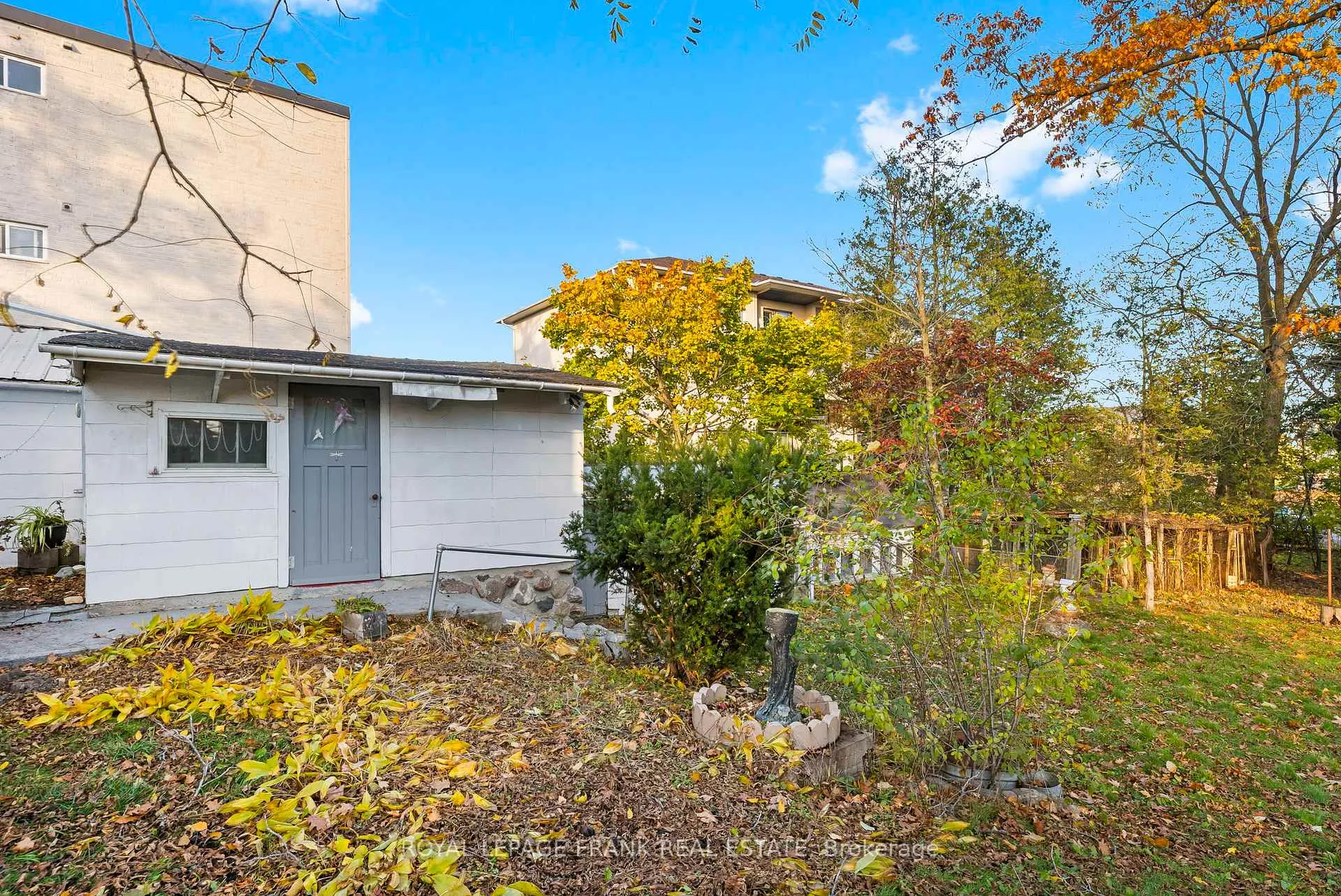 Photo 10 of 1627 Dufferin Street, Whitby, Port Whitby — HOMEH