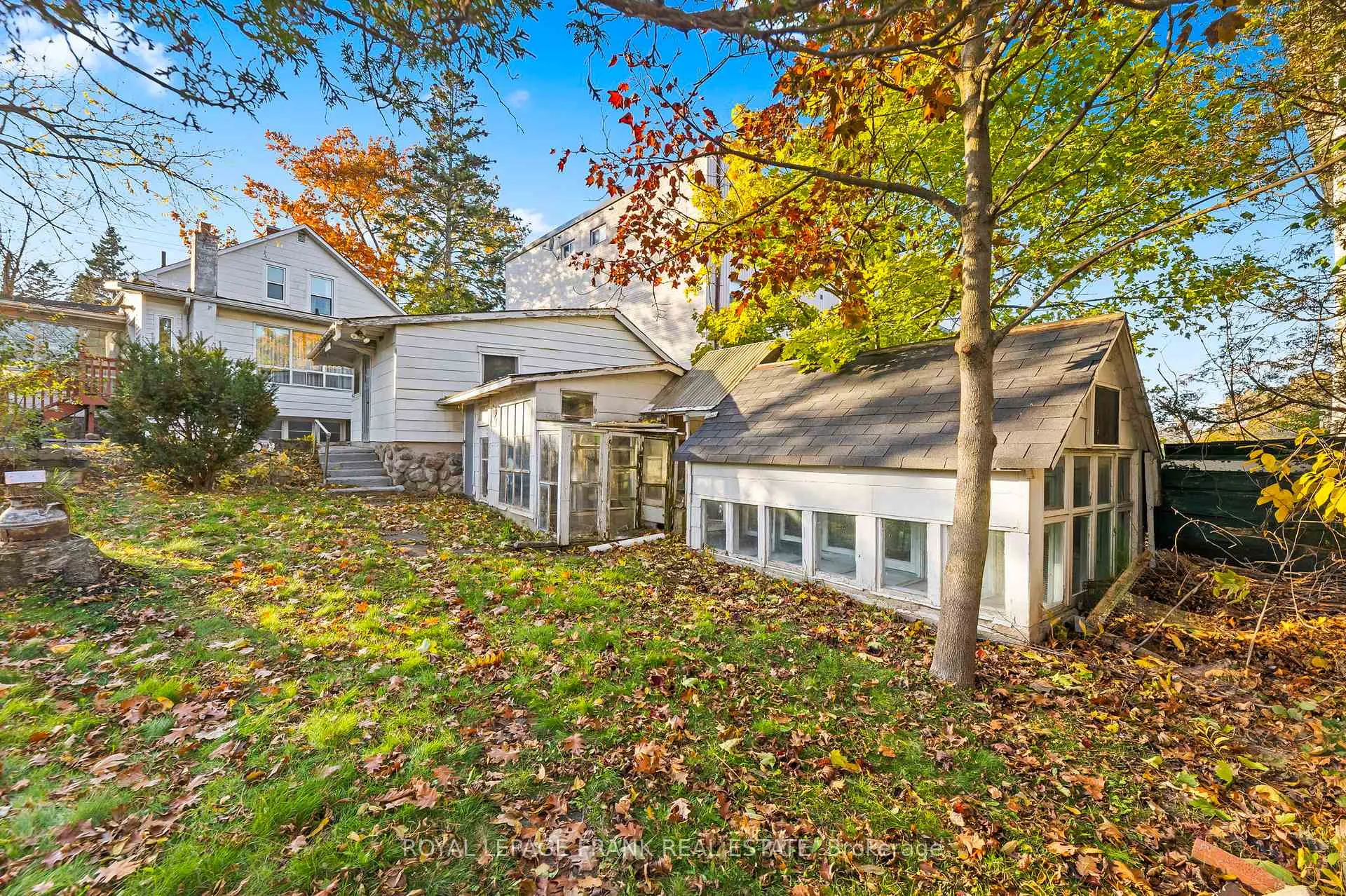 Photo 11 of 1627 Dufferin Street, Whitby, Port Whitby — HOMEH
