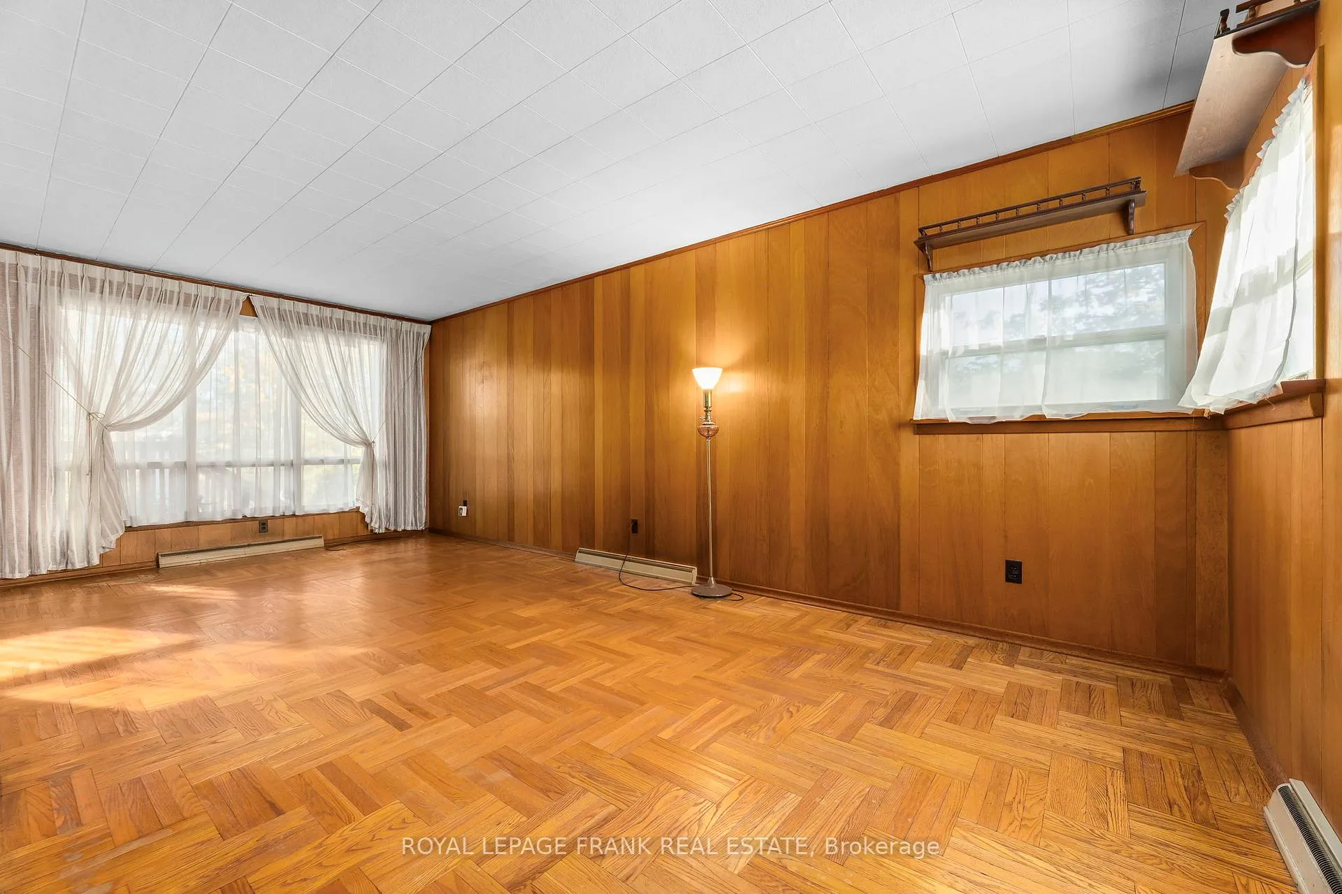 Photo 17 of 1627 Dufferin Street, Whitby, Port Whitby — HOMEH