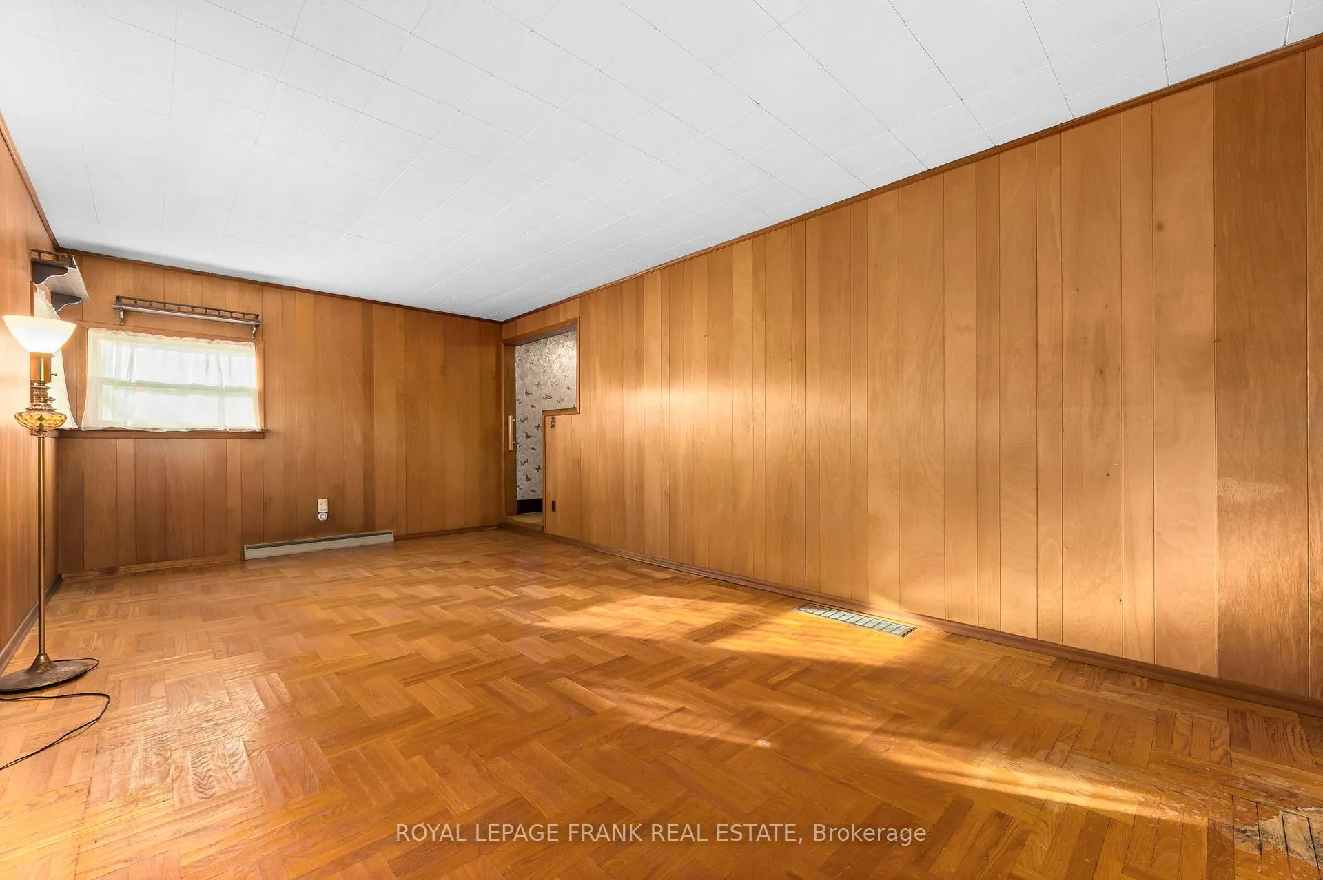 Photo 19 of 1627 Dufferin Street, Whitby, Port Whitby — HOMEH